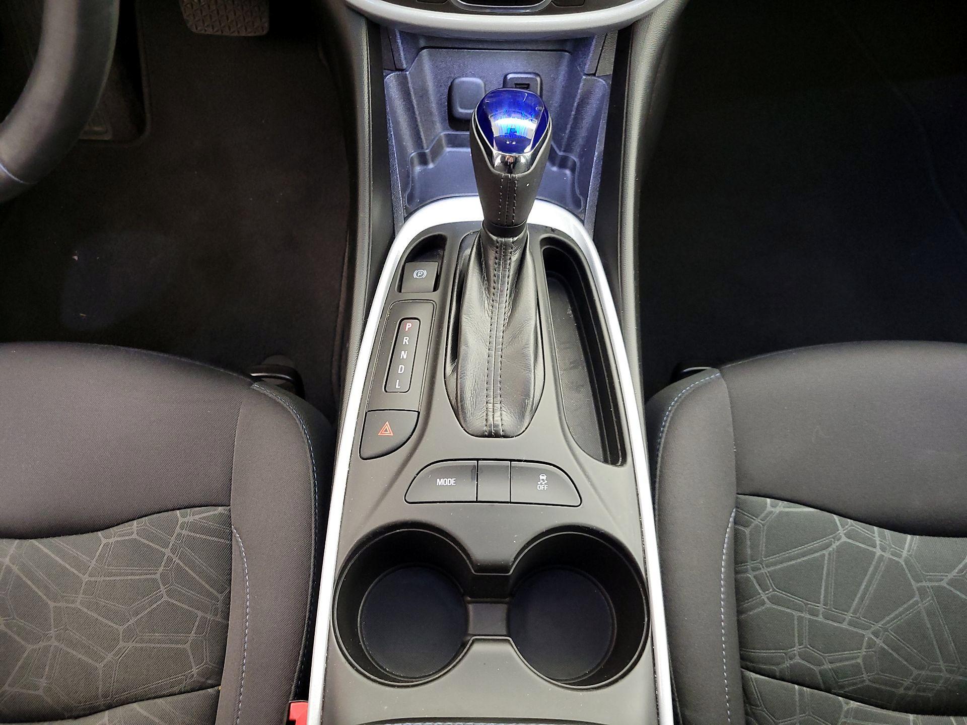 Thumbnail: 2017 Chevrolet Volt - 17