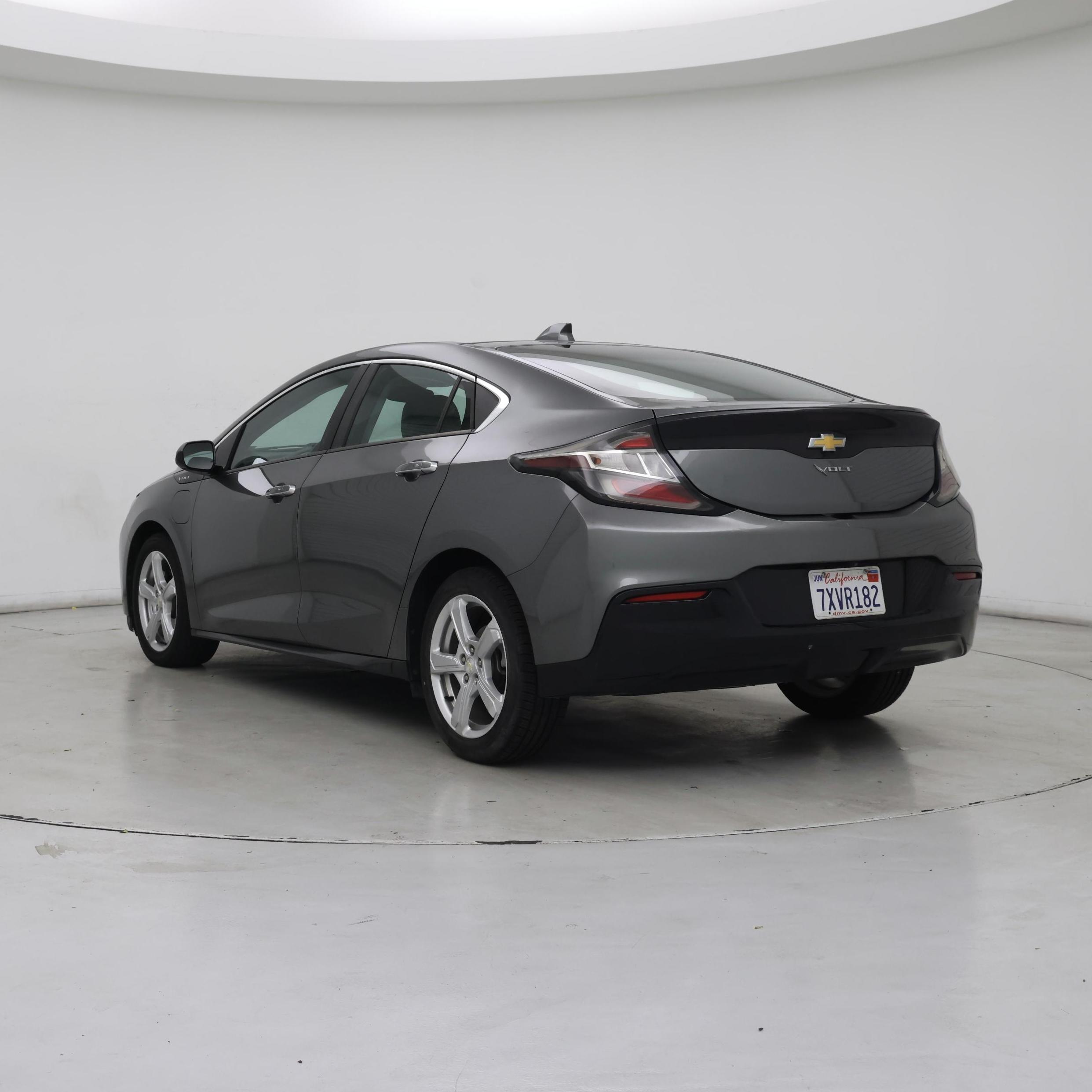 Thumbnail: 2017 Chevrolet Volt - 2