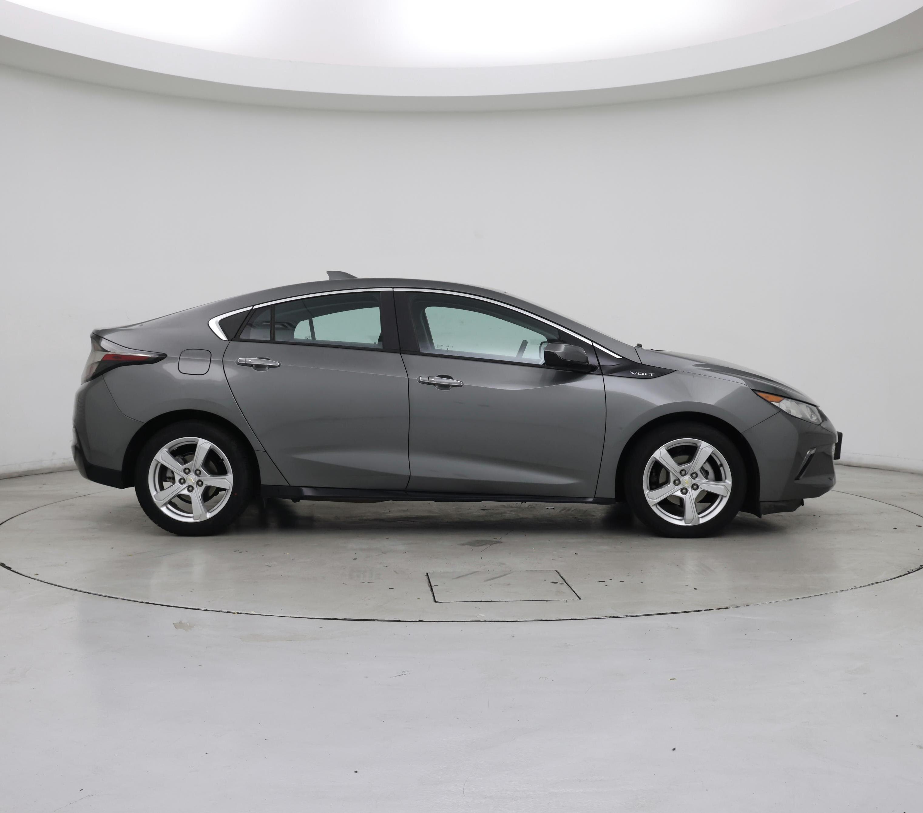 Thumbnail: 2017 Chevrolet Volt - 7