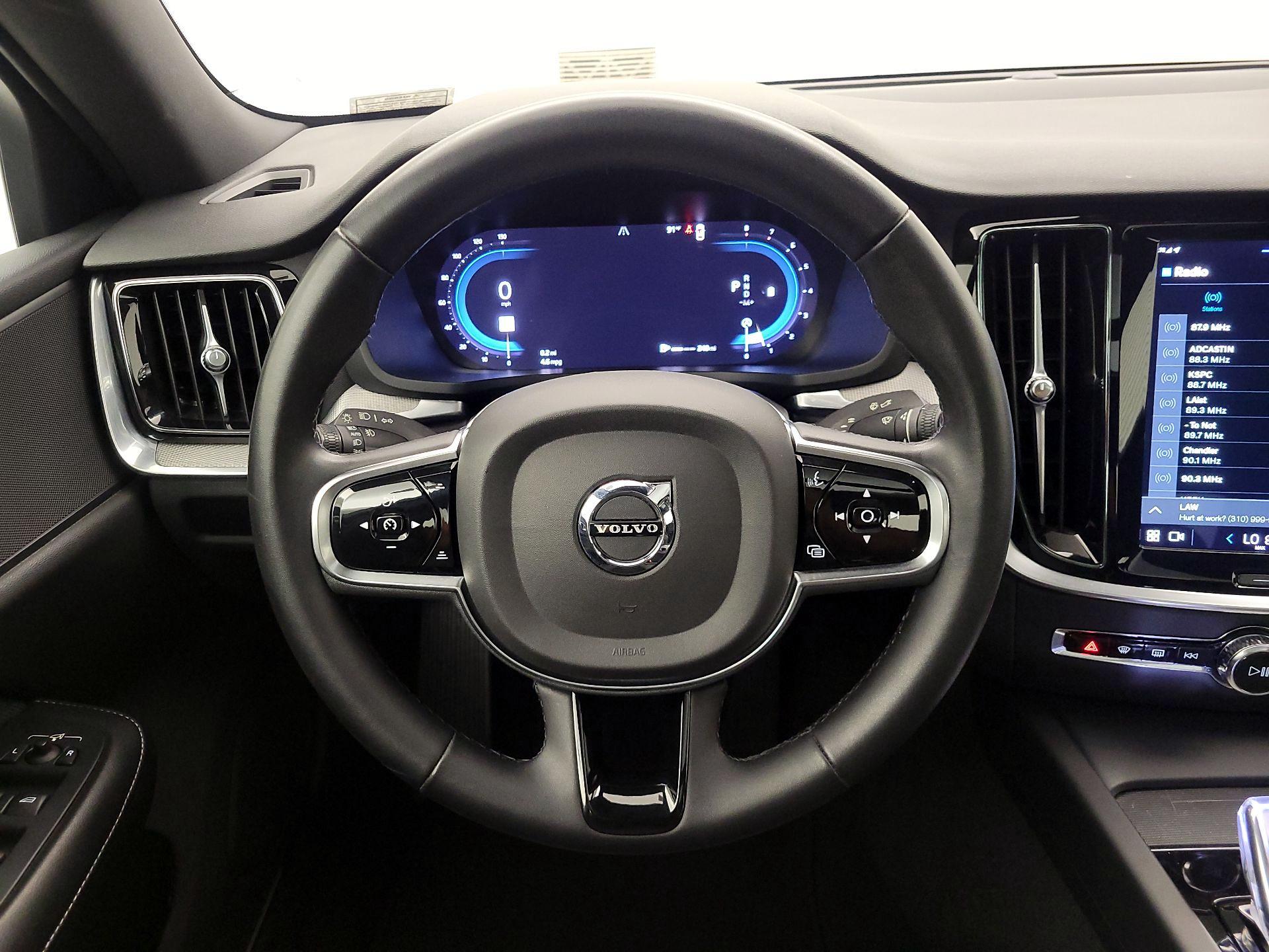 Thumbnail: 2024 Volvo S60 - 10