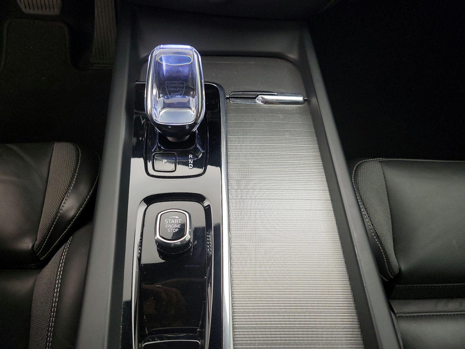 Thumbnail: 2024 Volvo S60 - 17