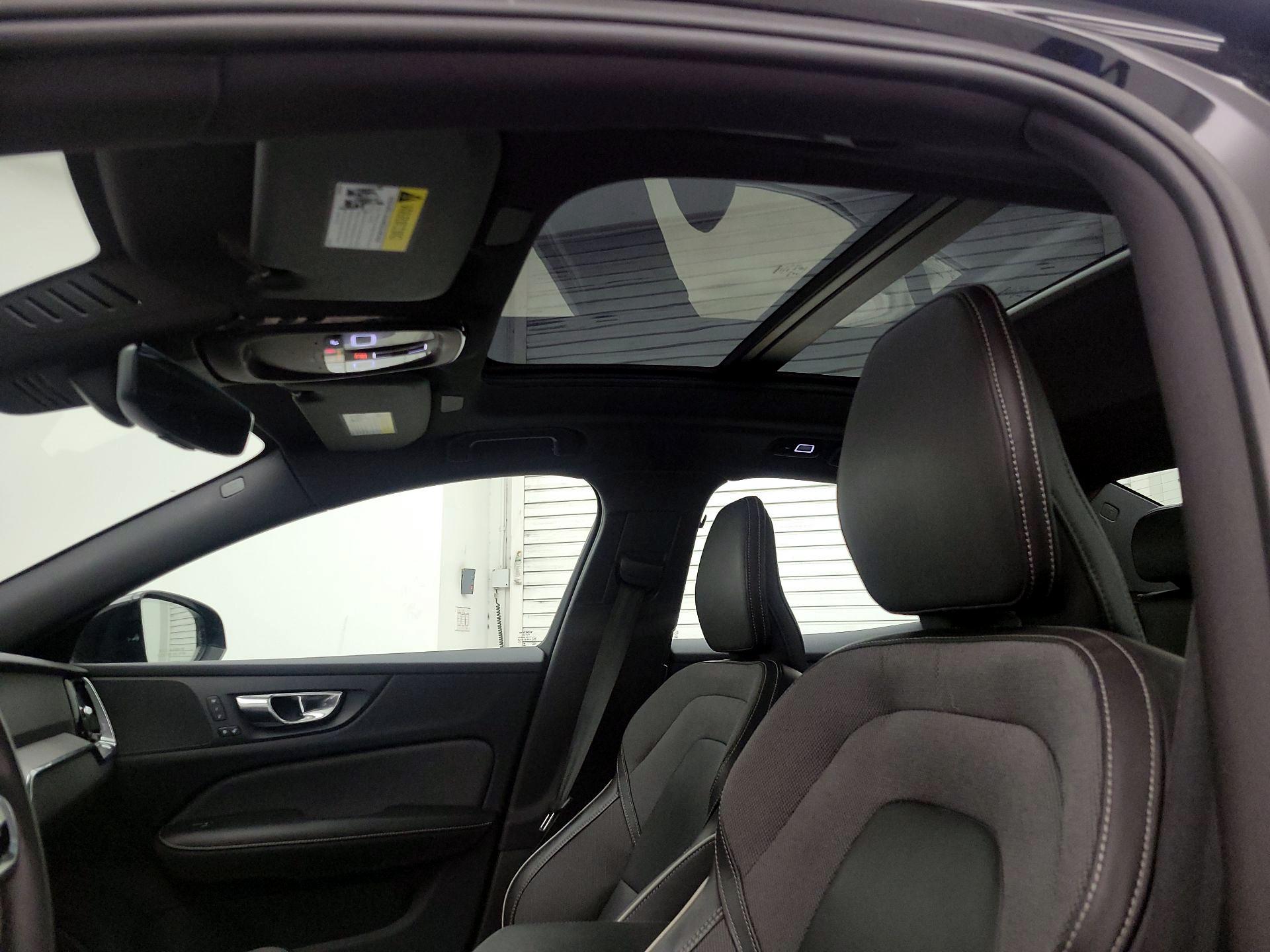 Thumbnail: 2024 Volvo S60 - 19