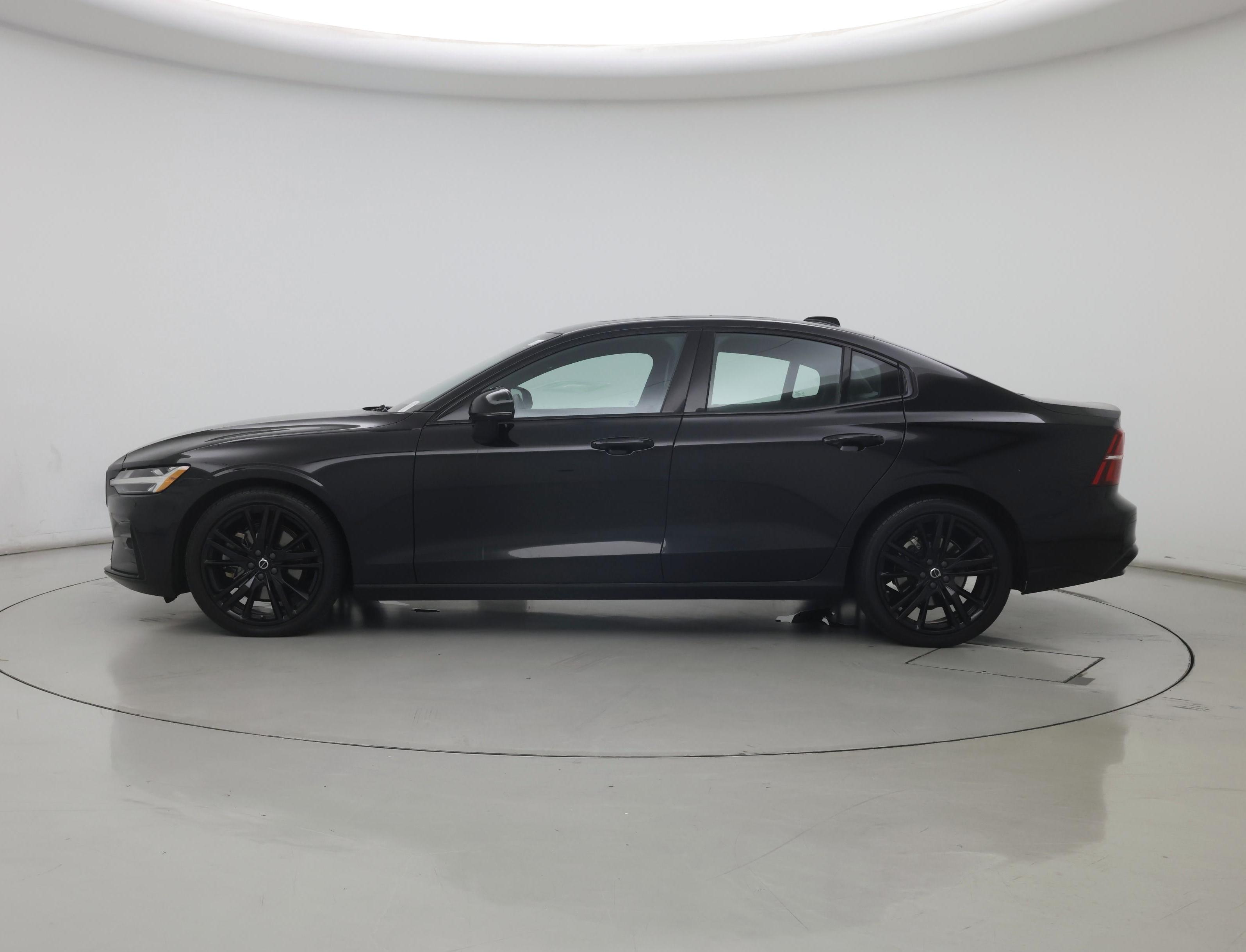 Thumbnail: 2024 Volvo S60 - 3