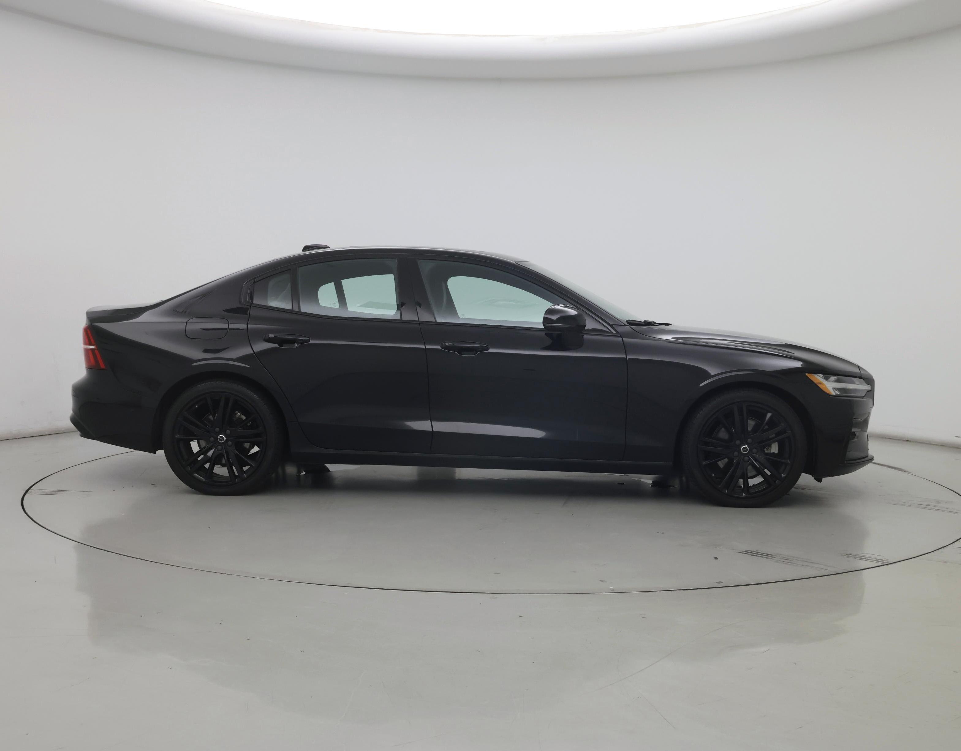 Thumbnail: 2024 Volvo S60 - 7