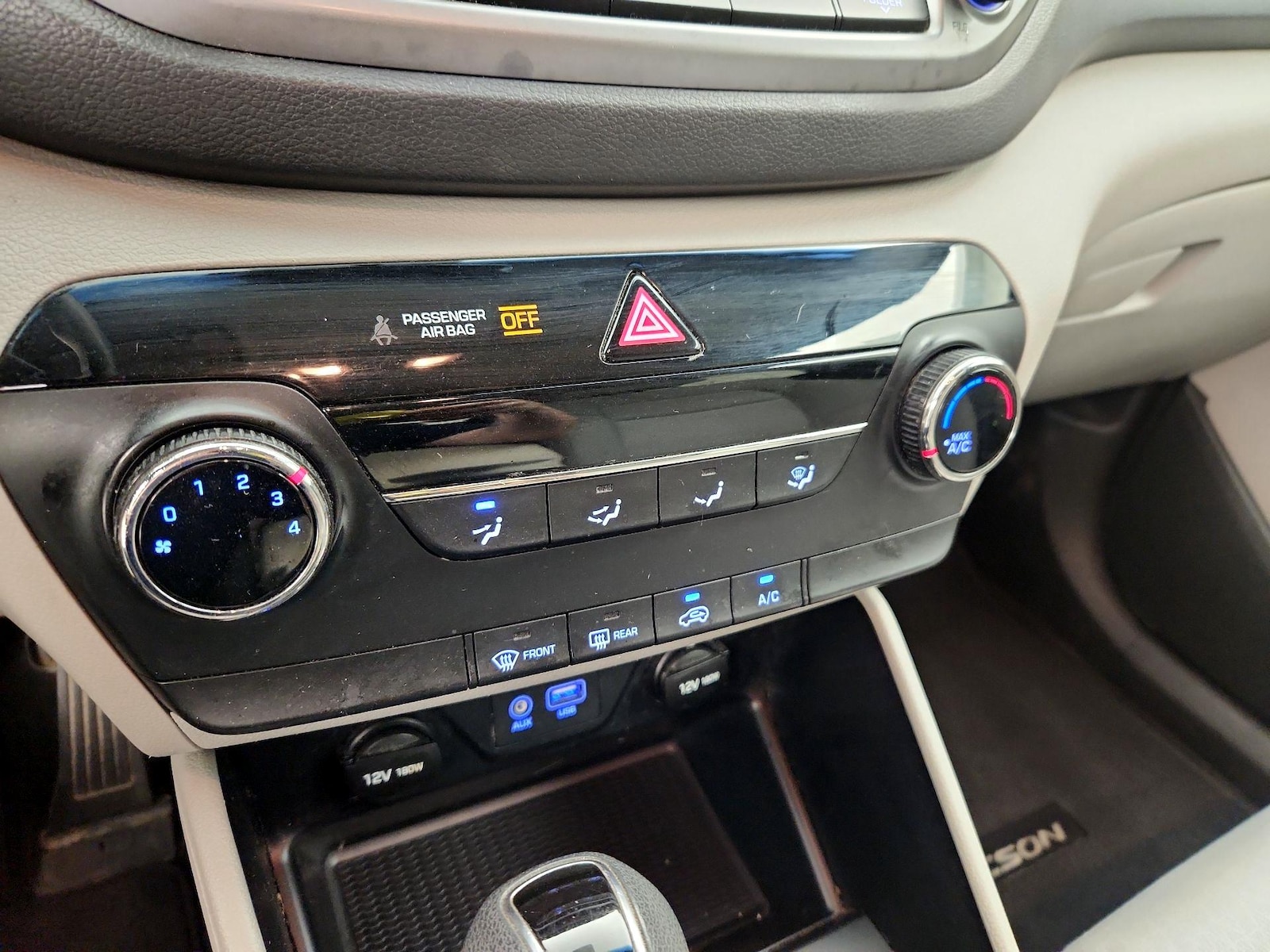 2017 Hyundai Tucson SE - Photo 17