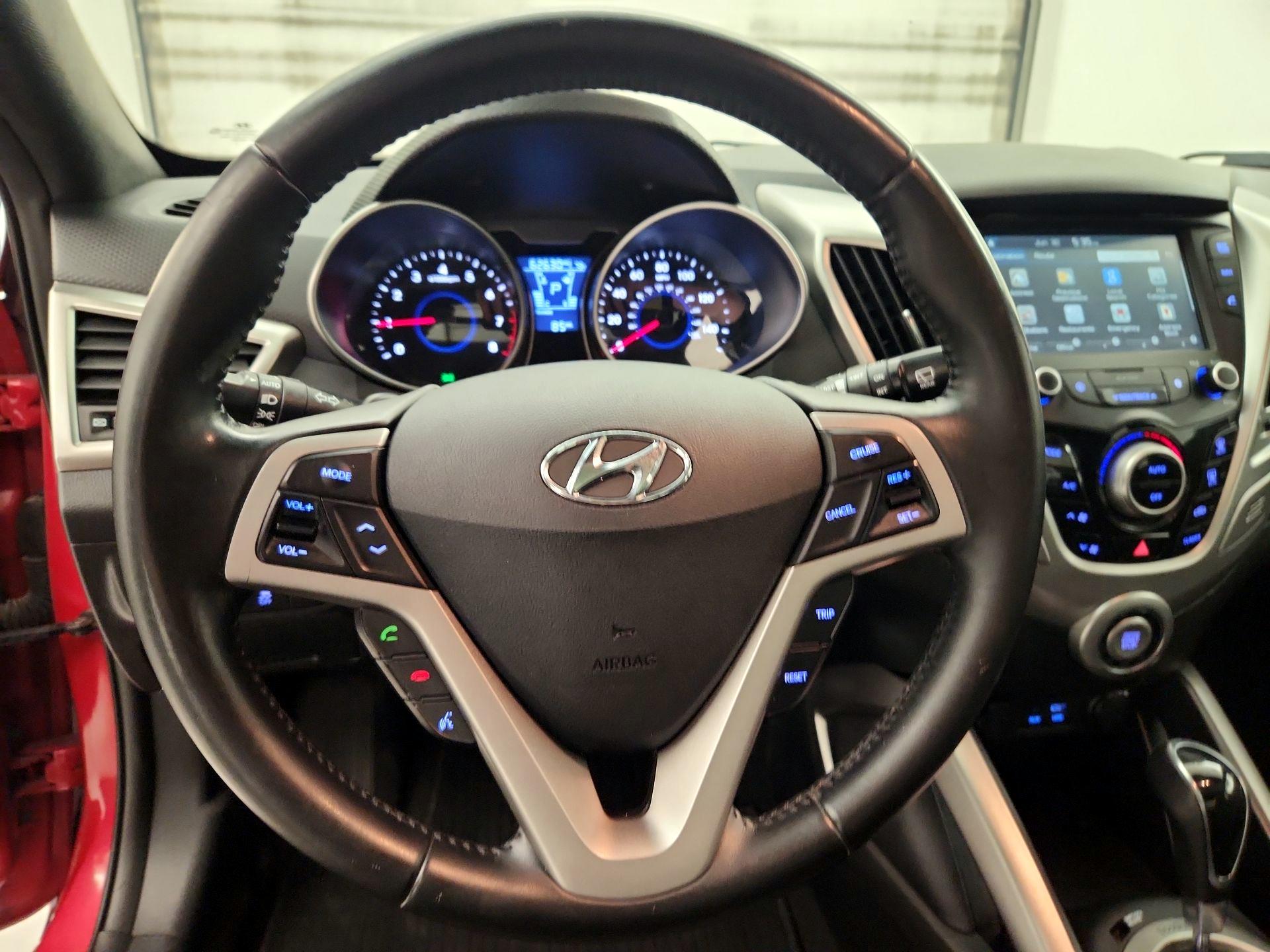 Thumbnail: 2016 Hyundai Veloster - 10