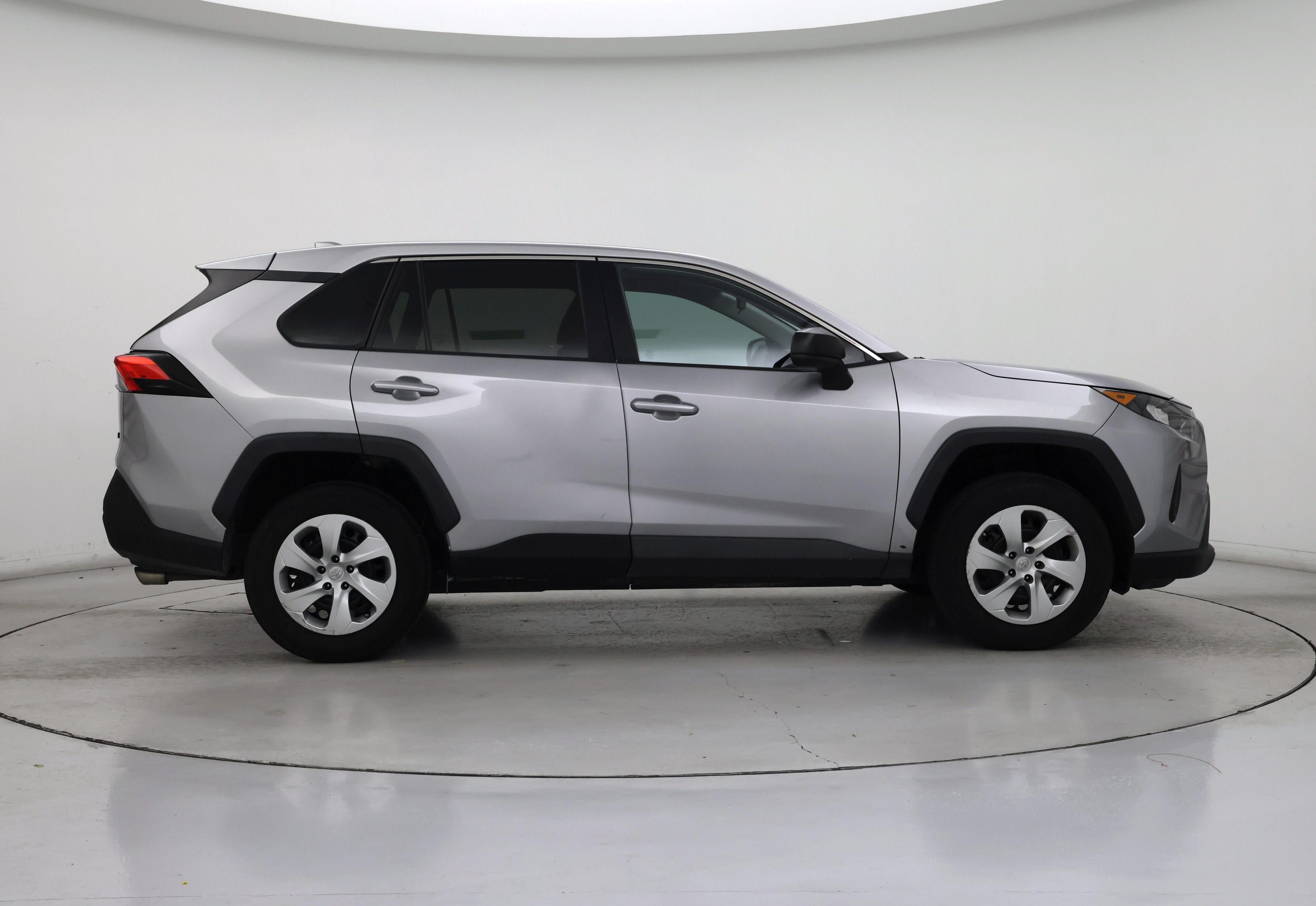 Thumbnail: 2022 Toyota RAV4 - 7