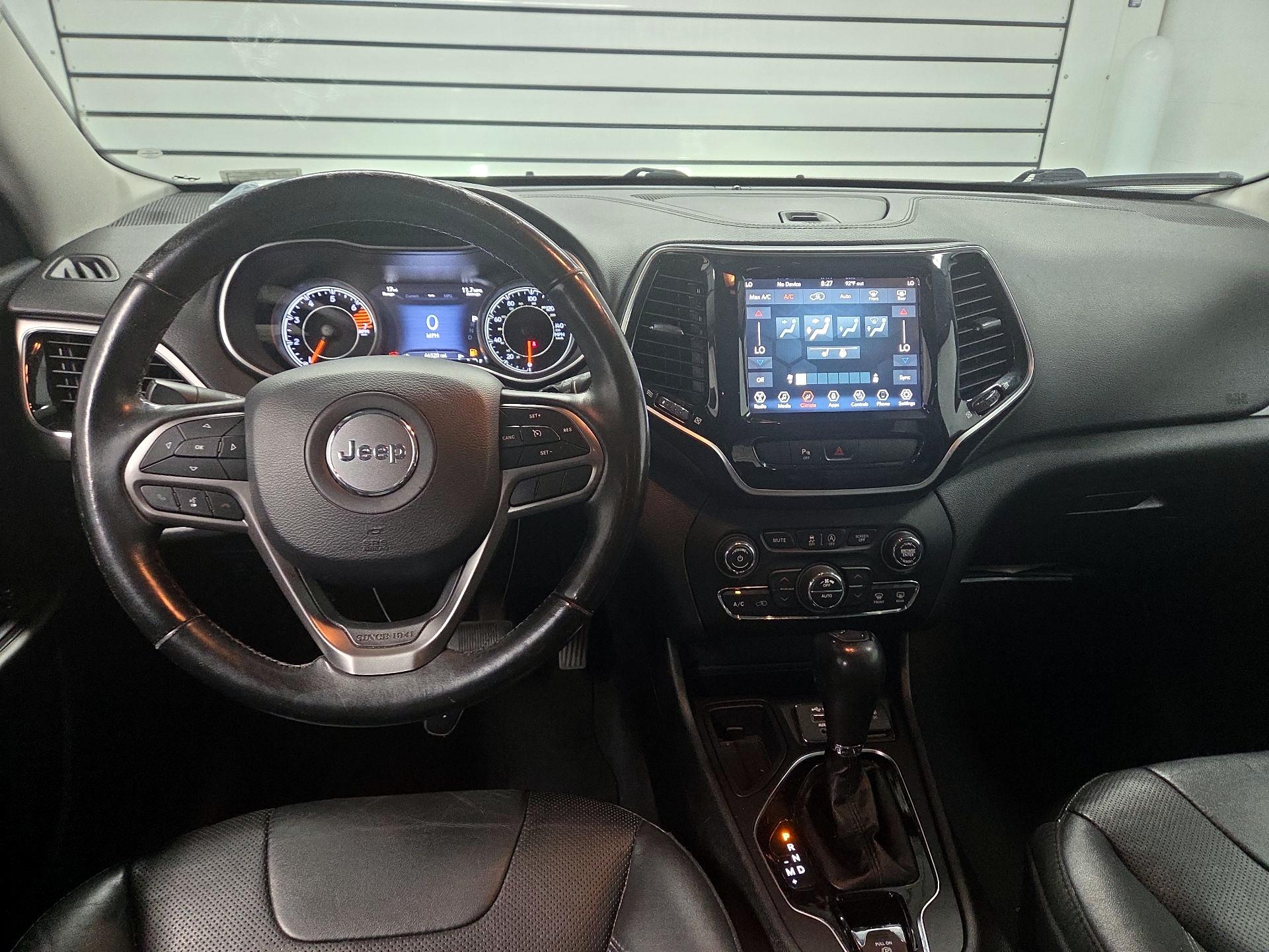 Thumbnail: 2019 Jeep Cherokee - 9