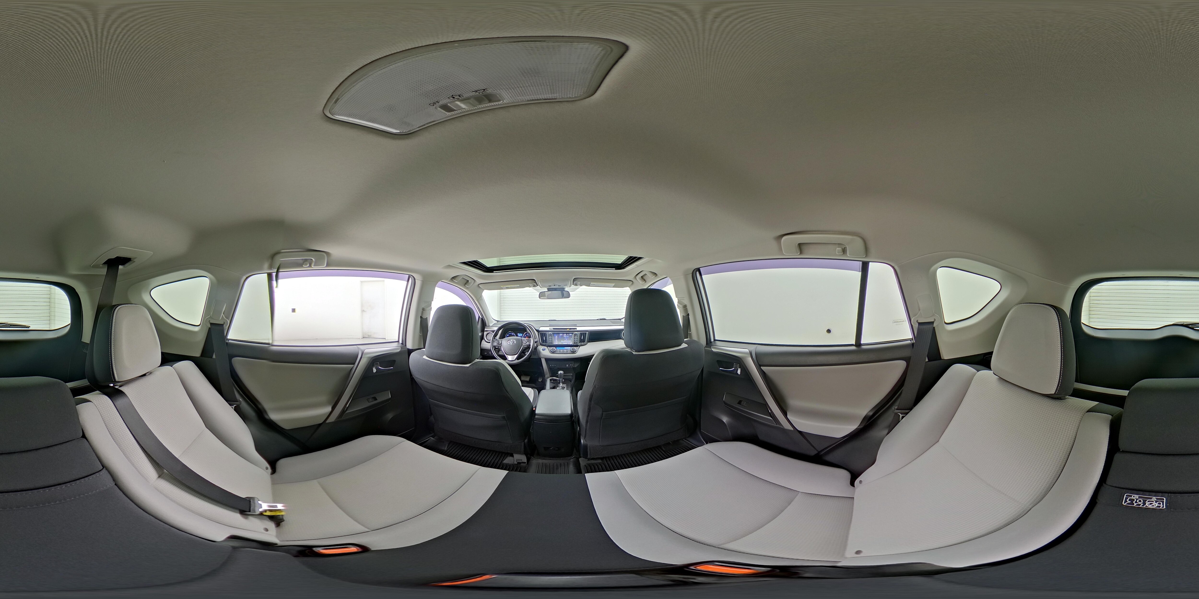 2018 Toyota RAV4 XLE - Photo 26