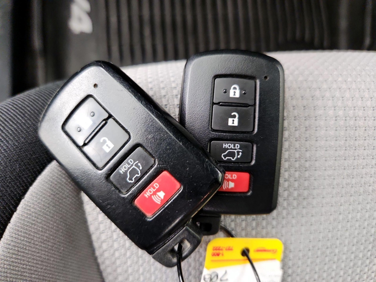 2018 Toyota RAV4 XLE - Photo 24