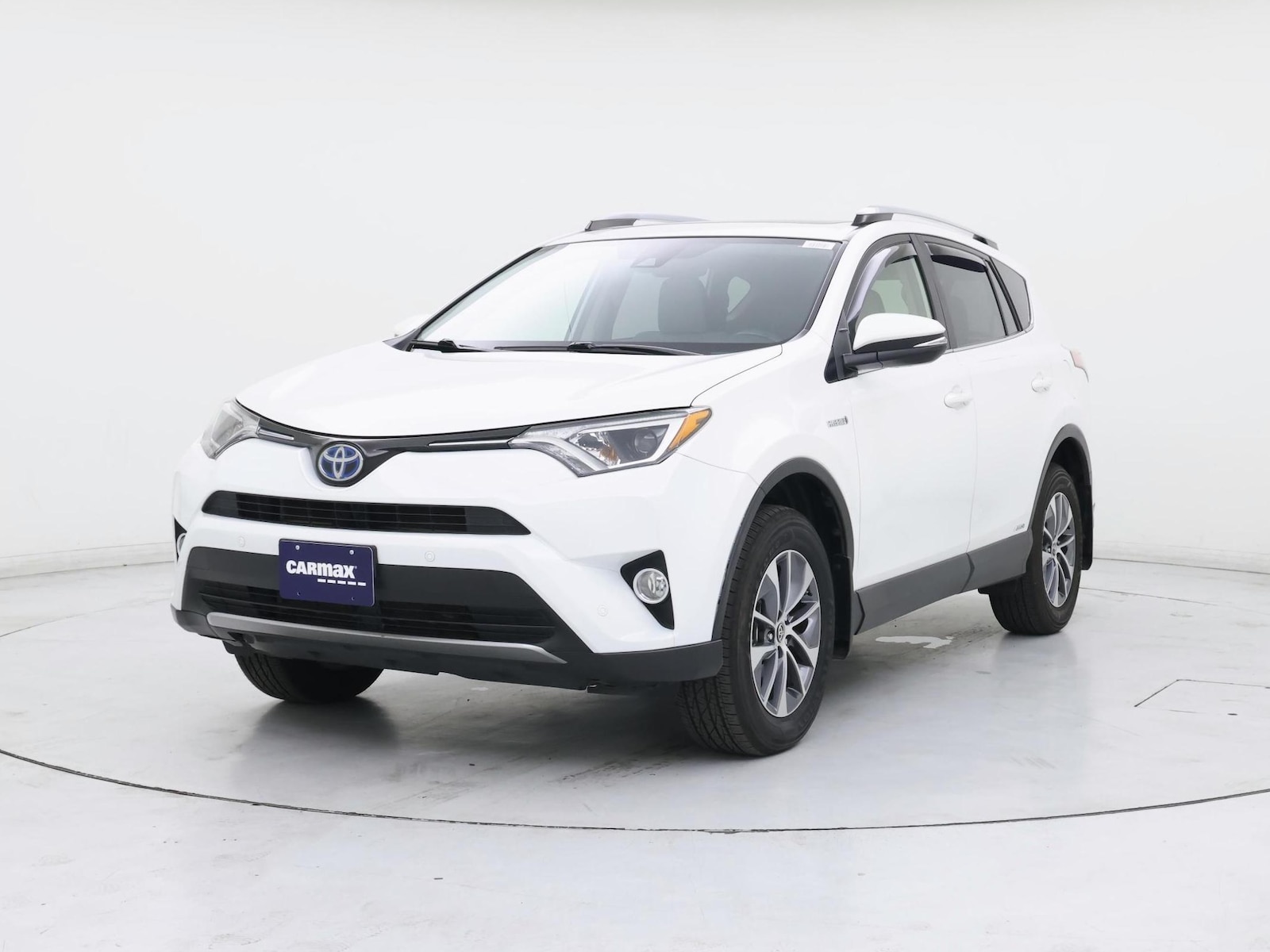 2018 Toyota RAV4 XLE - Photo 5