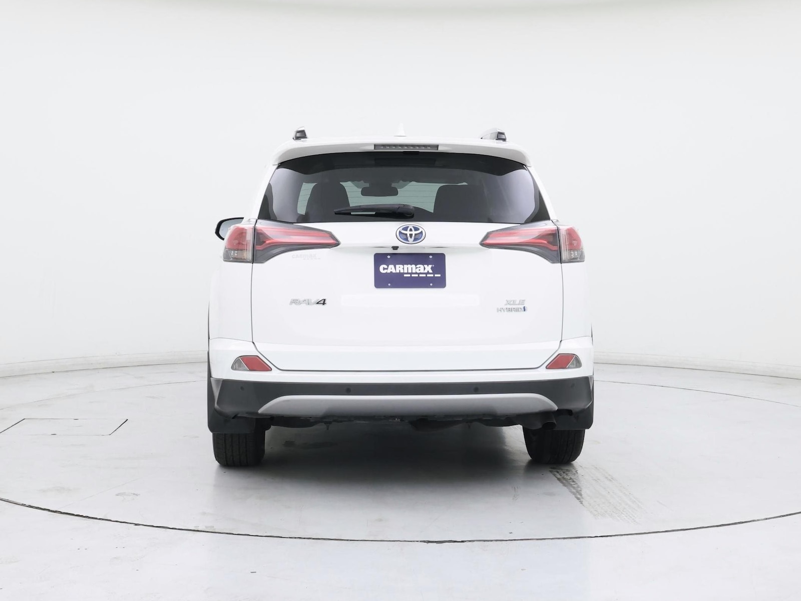 2018 Toyota RAV4 XLE - Photo 7