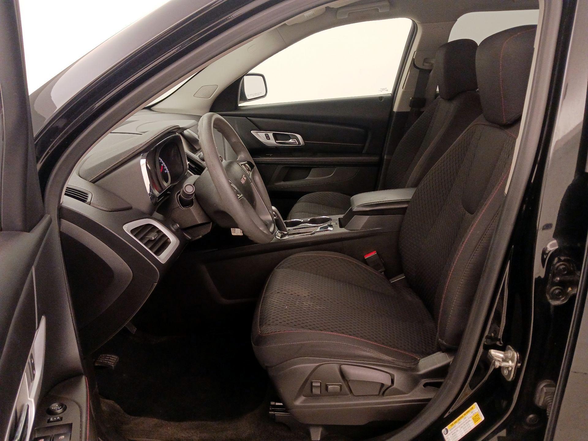 Thumbnail: 2015 GMC Terrain - 11