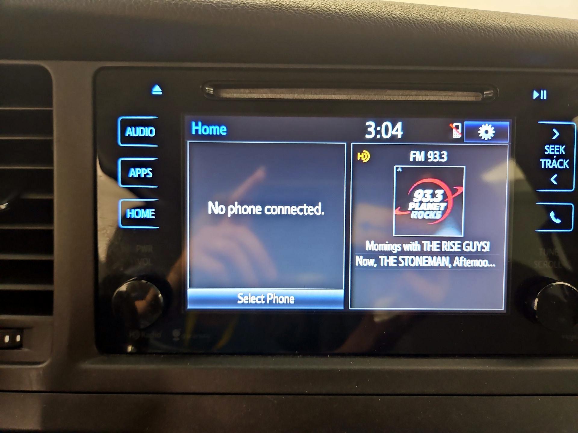 Thumbnail: 2015 Toyota Sienna - 15