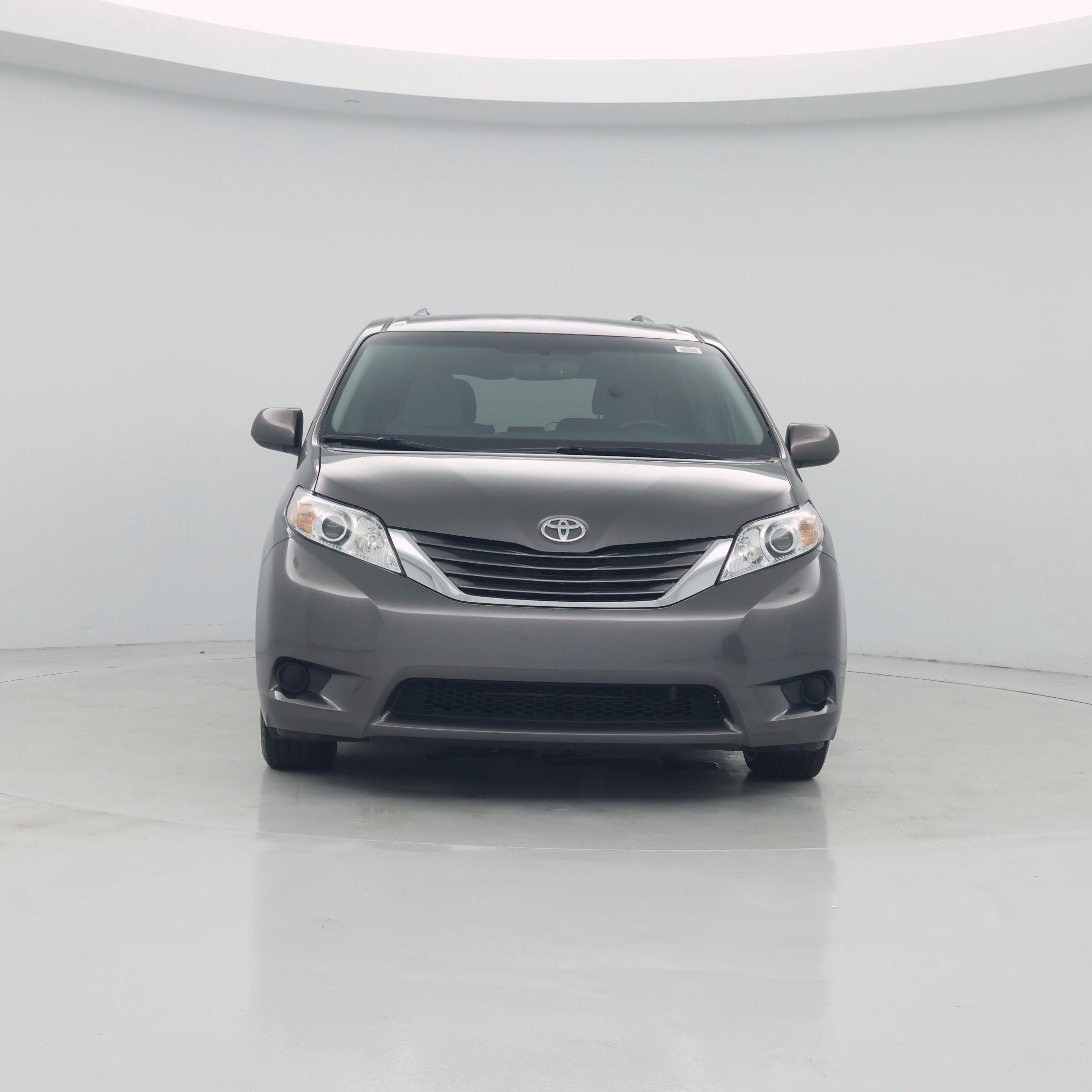 Thumbnail: 2015 Toyota Sienna - 5