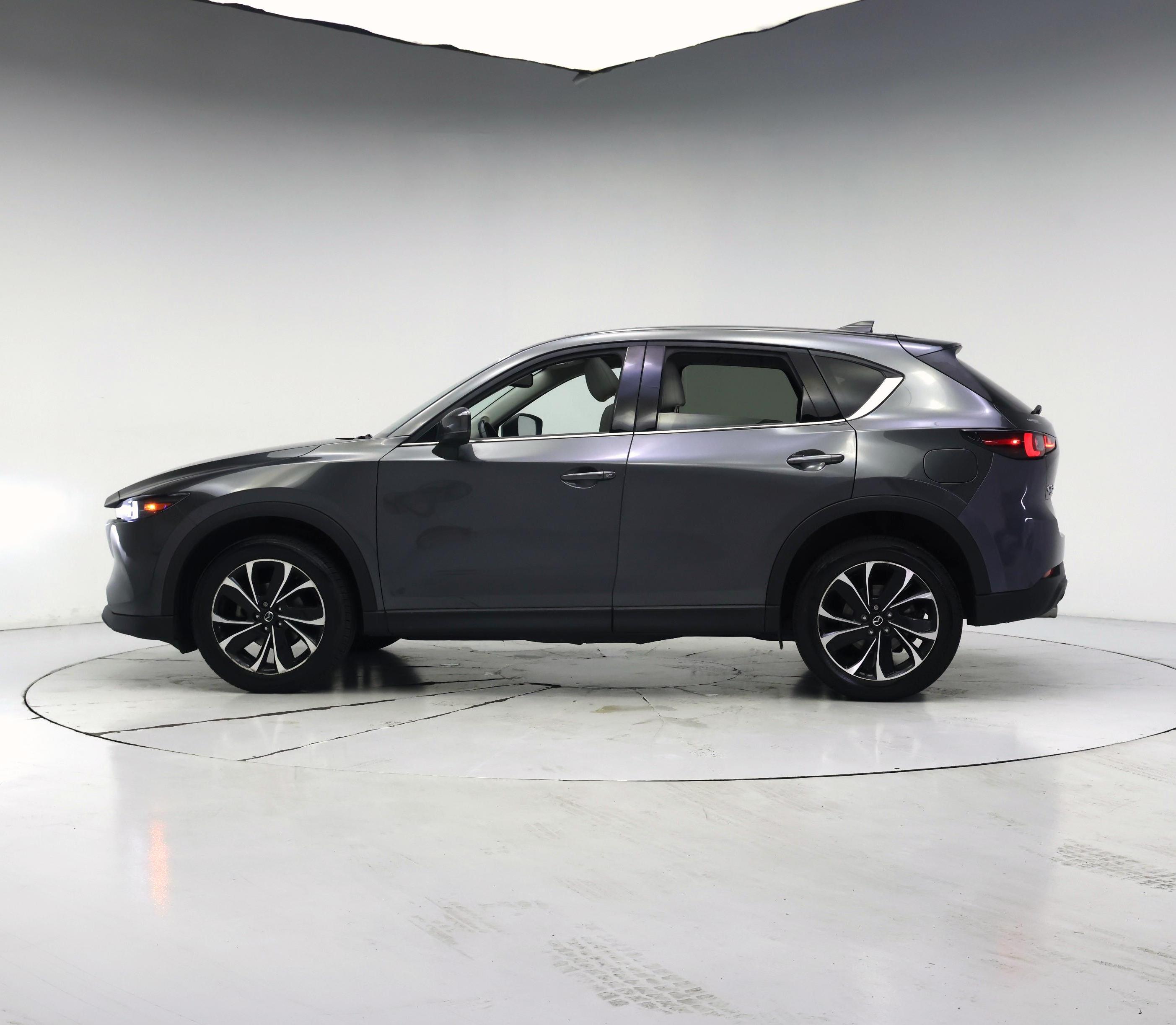 Thumbnail: 2022 Mazda CX-5 - 3