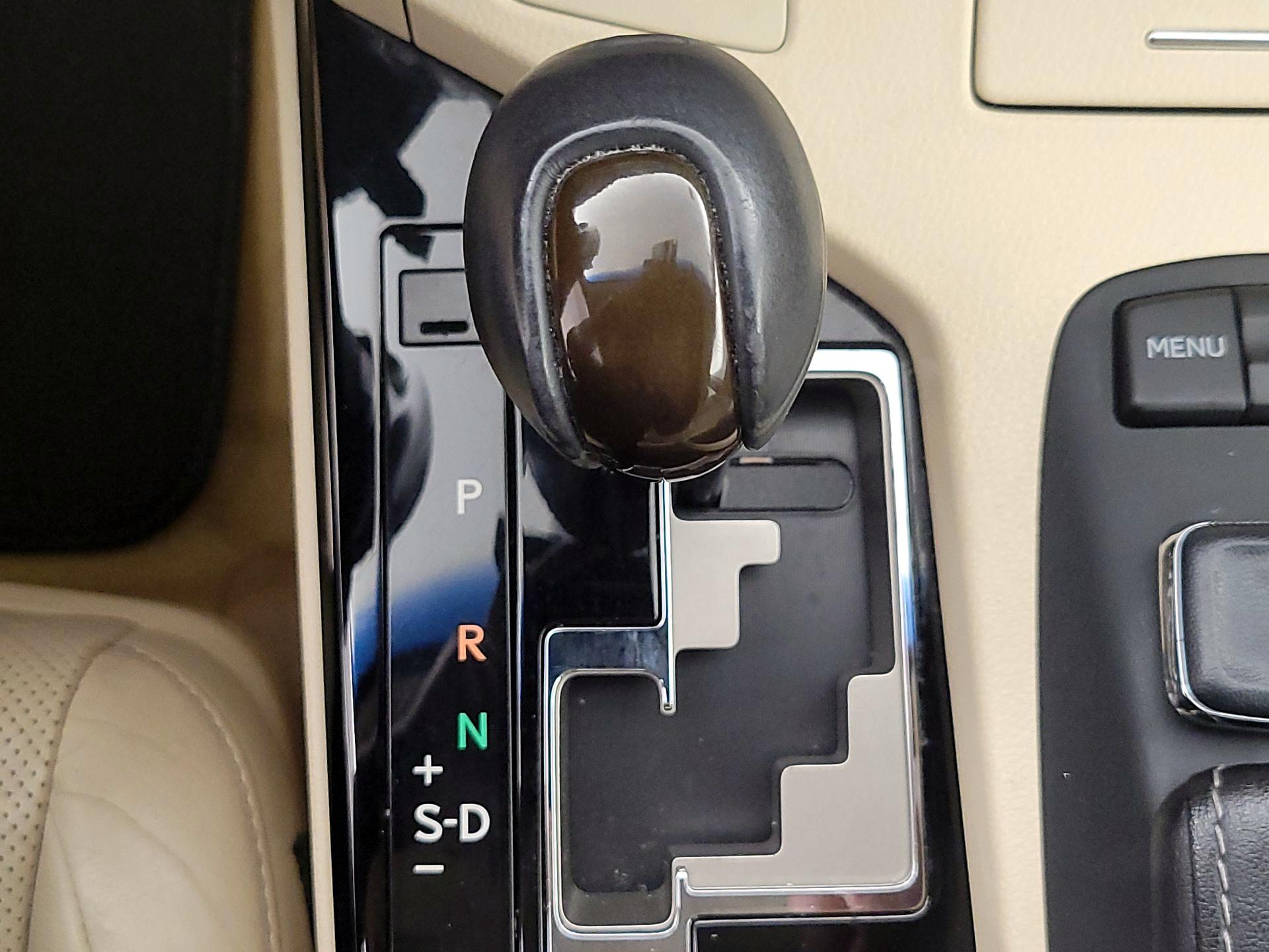 Thumbnail: 2015 Lexus ES - 18