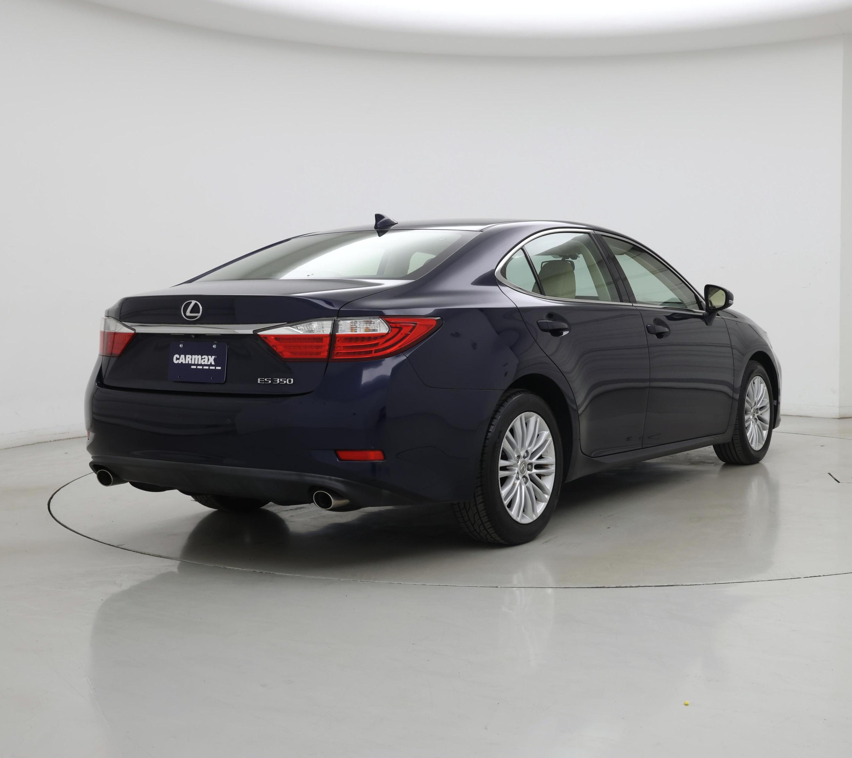 Thumbnail: 2015 Lexus ES - 8