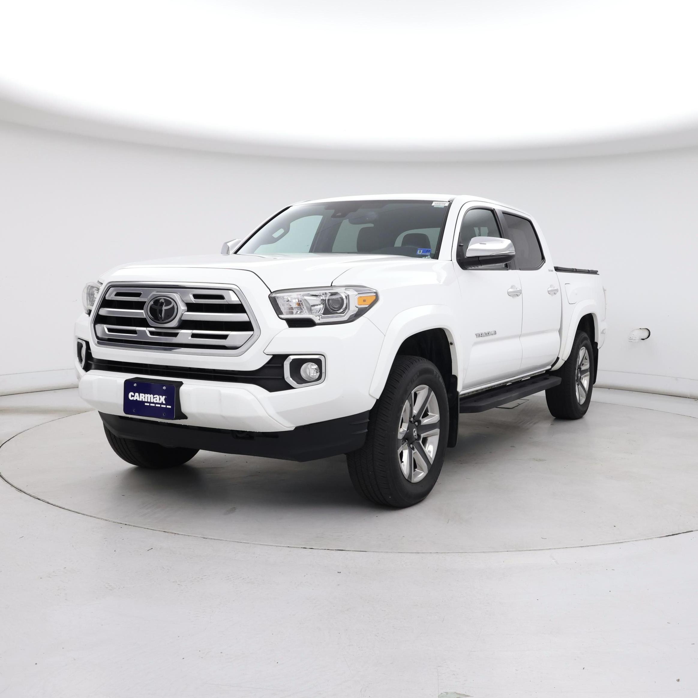 Thumbnail: 2018 Toyota Tacoma - 4