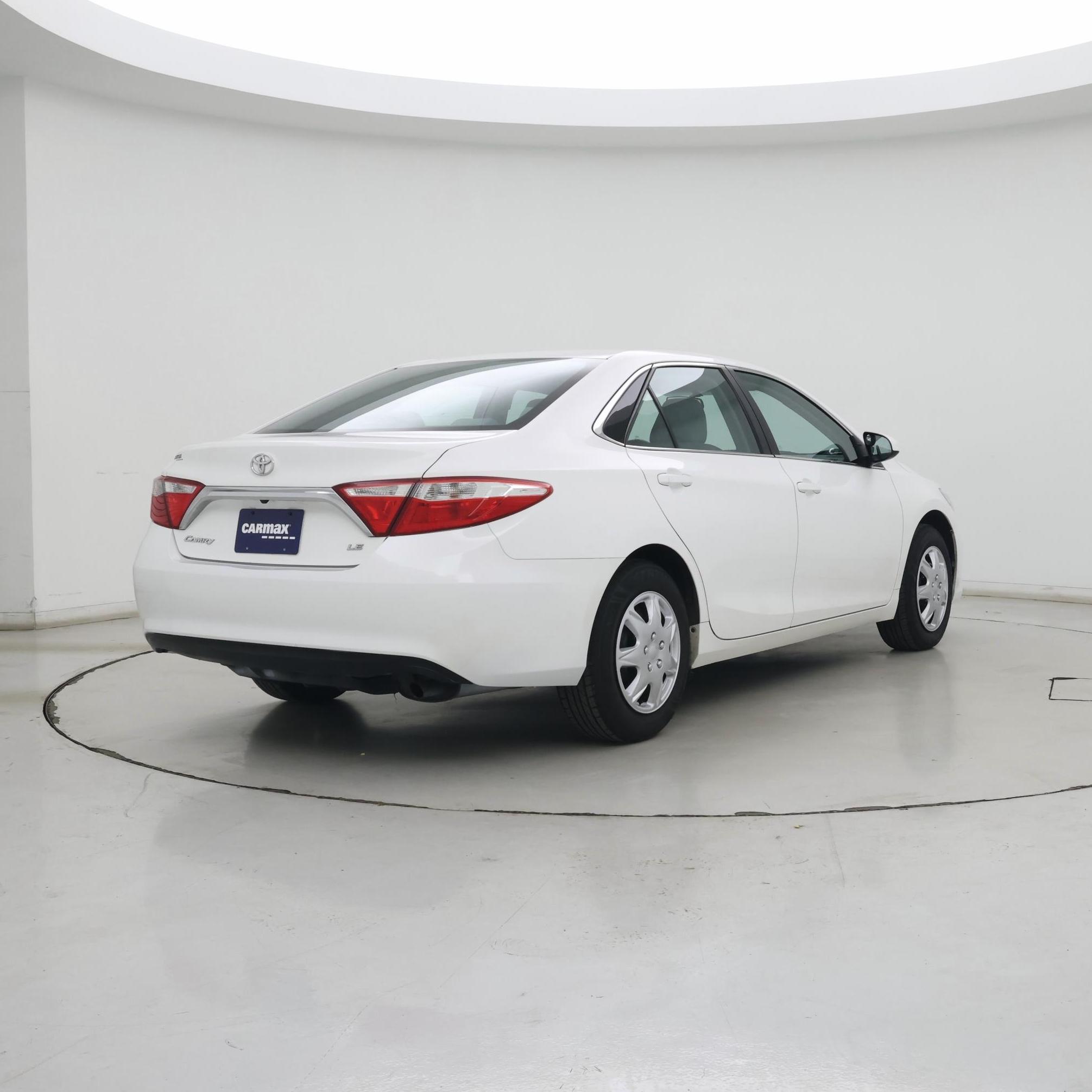 Thumbnail: 2016 Toyota Camry - 8