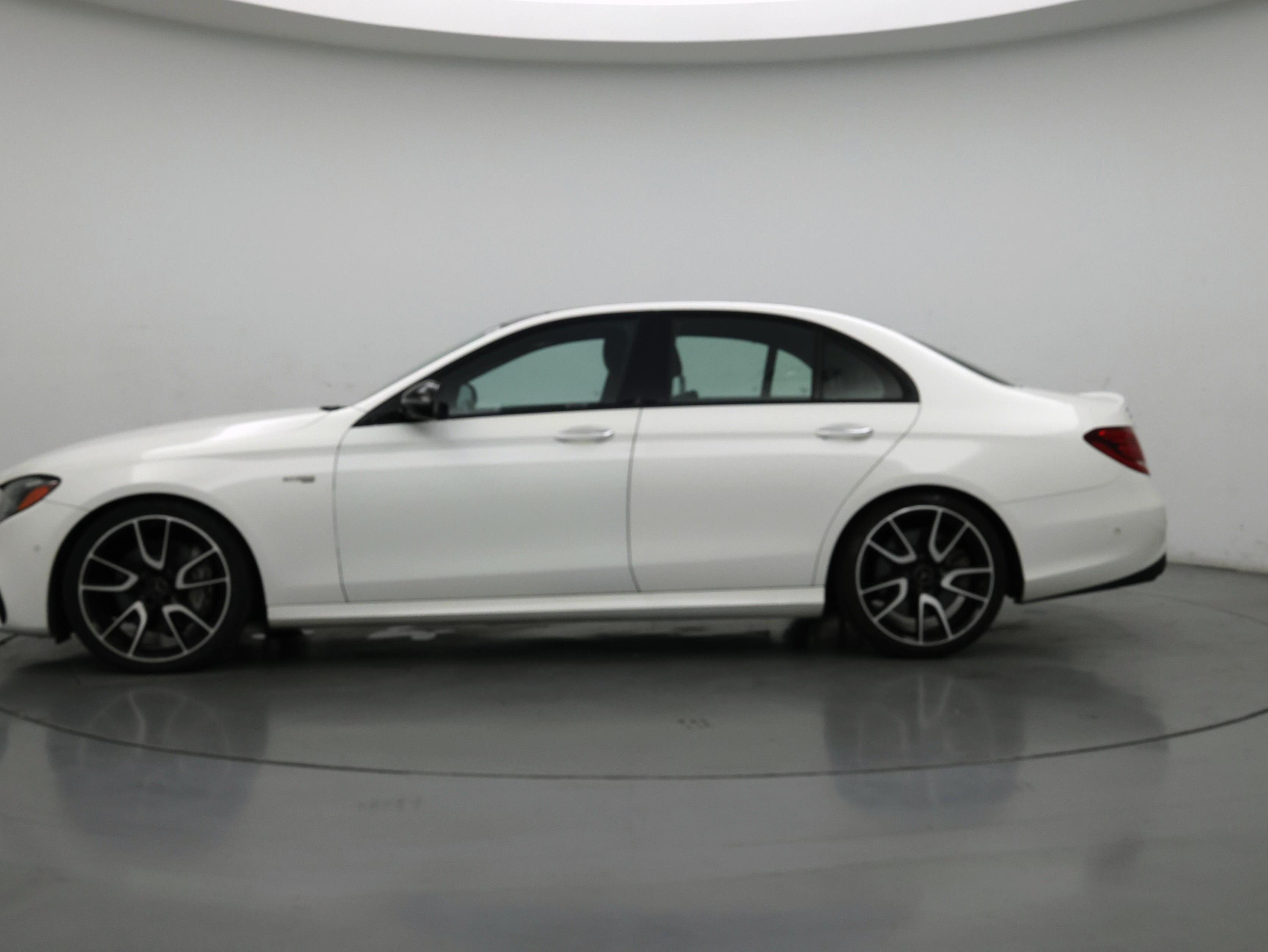 Thumbnail: 2018 Mercedes-Benz E-Class - 3