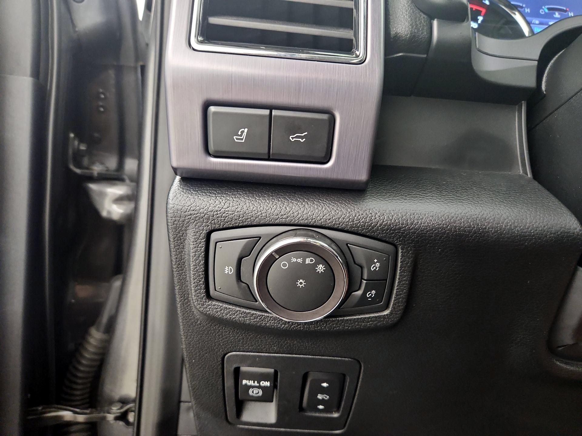 Thumbnail: 2019 Ford Expedition - 13