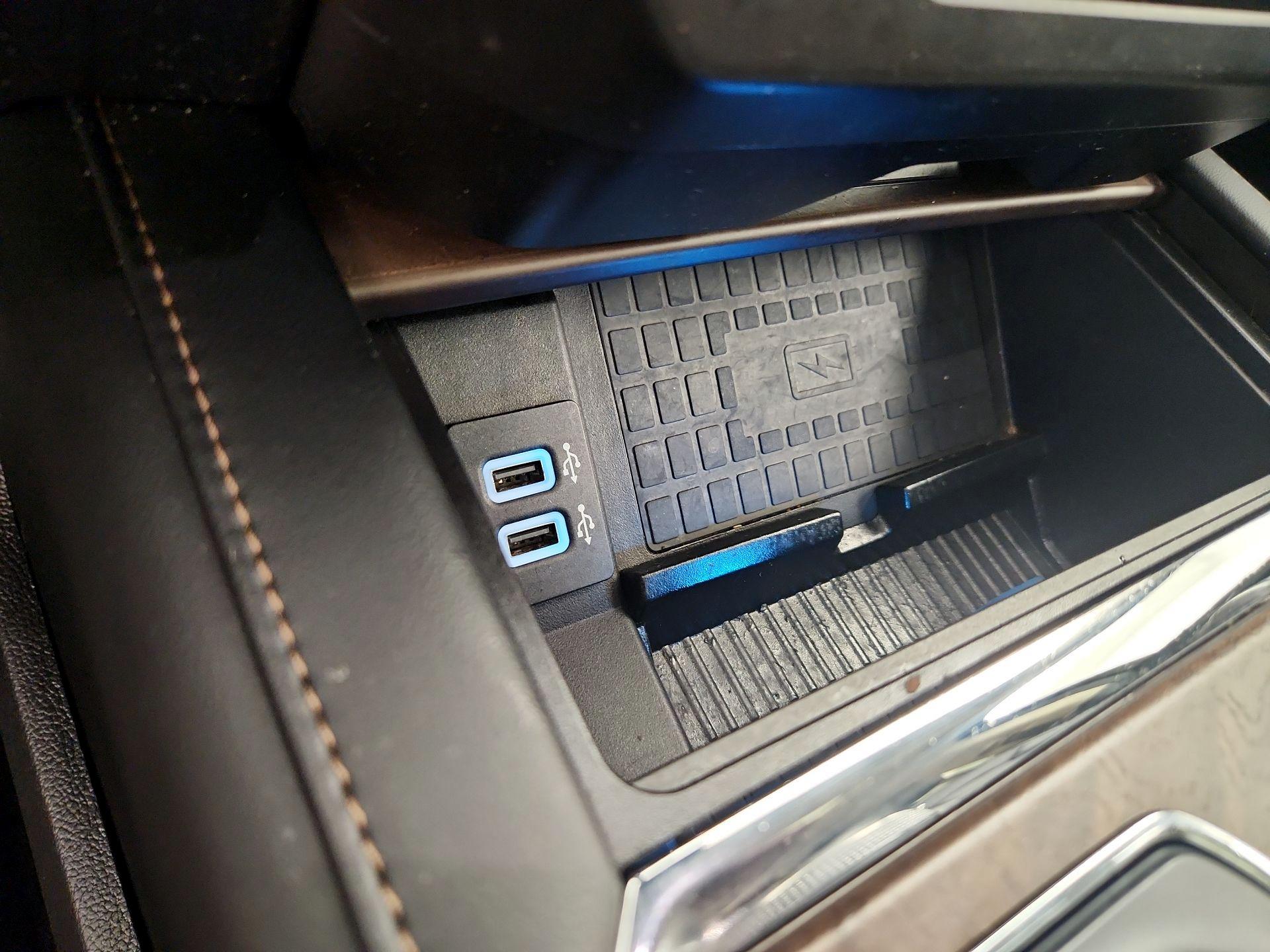 Thumbnail: 2019 Ford Expedition - 19