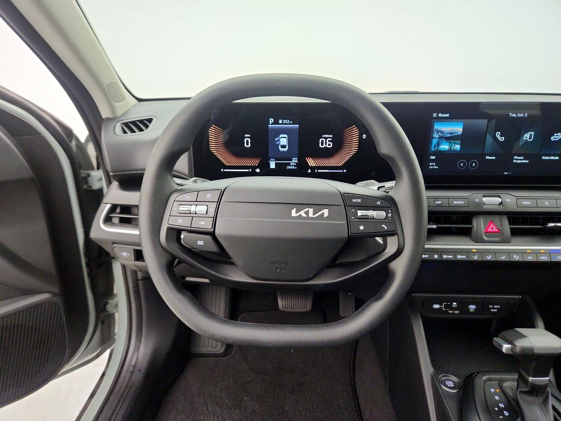 Thumbnail: 2025 Kia K4 - 10