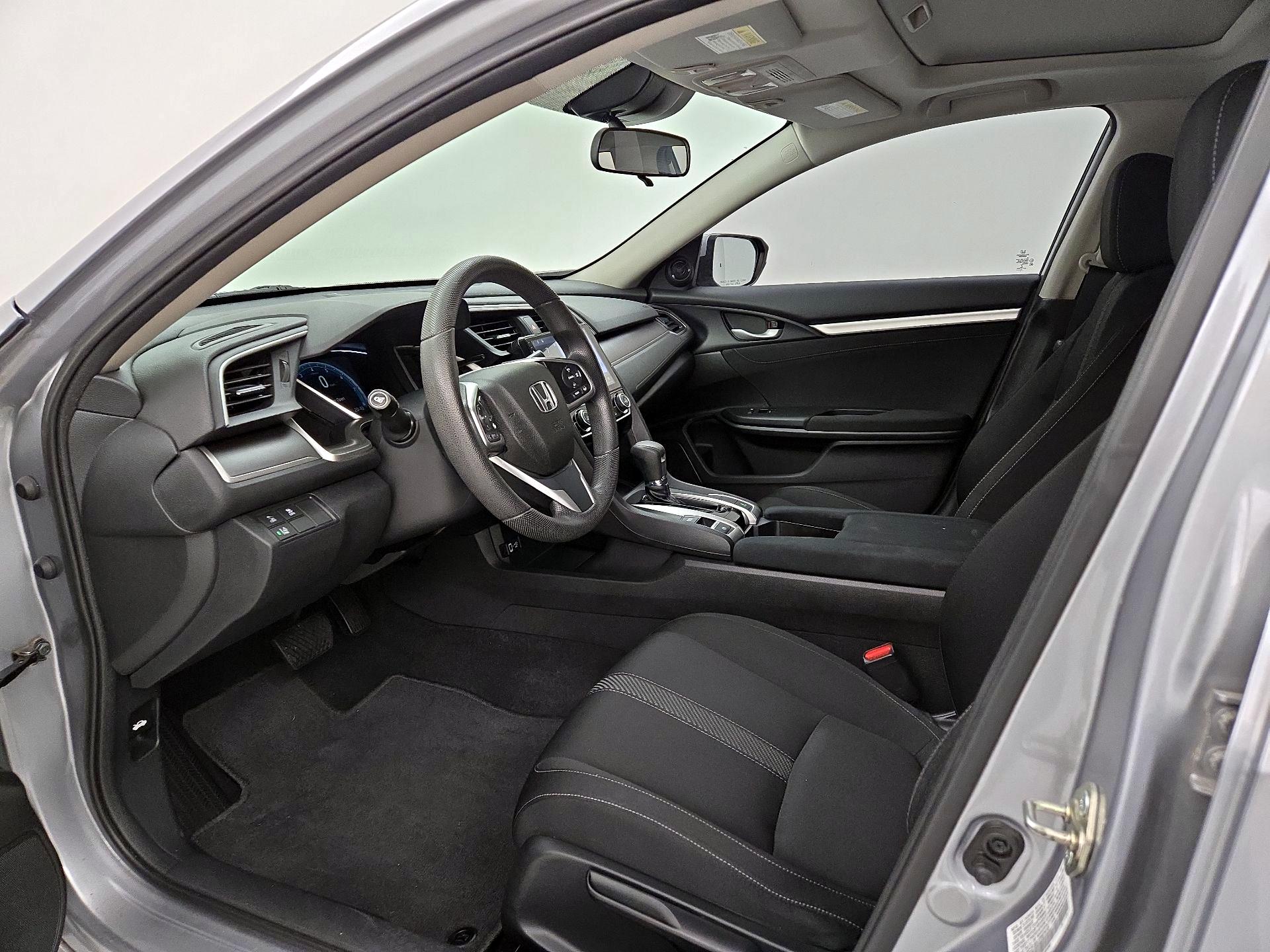 Thumbnail: 2016 Honda Civic - 11