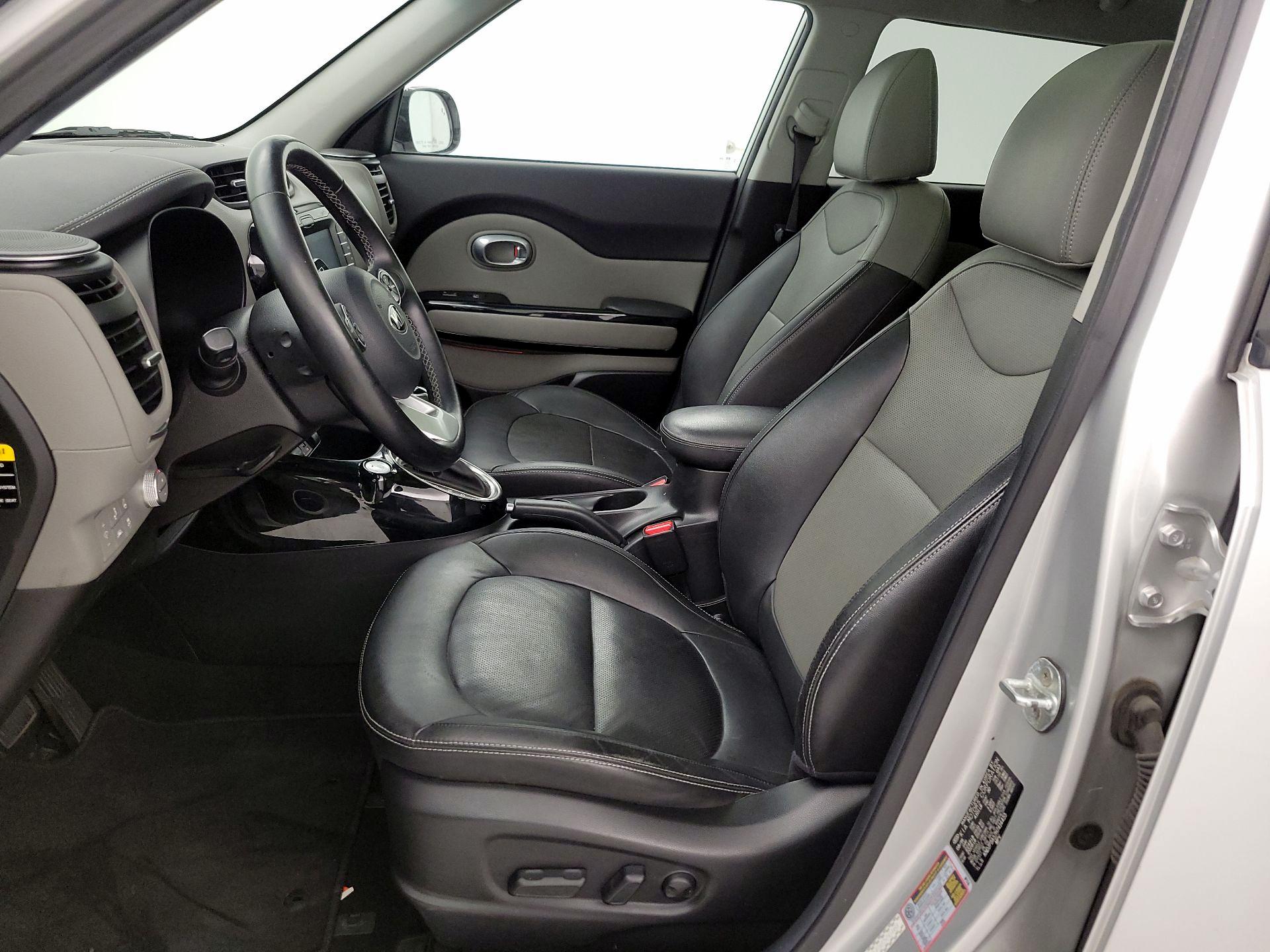 Thumbnail: 2017 Kia Soul - 11