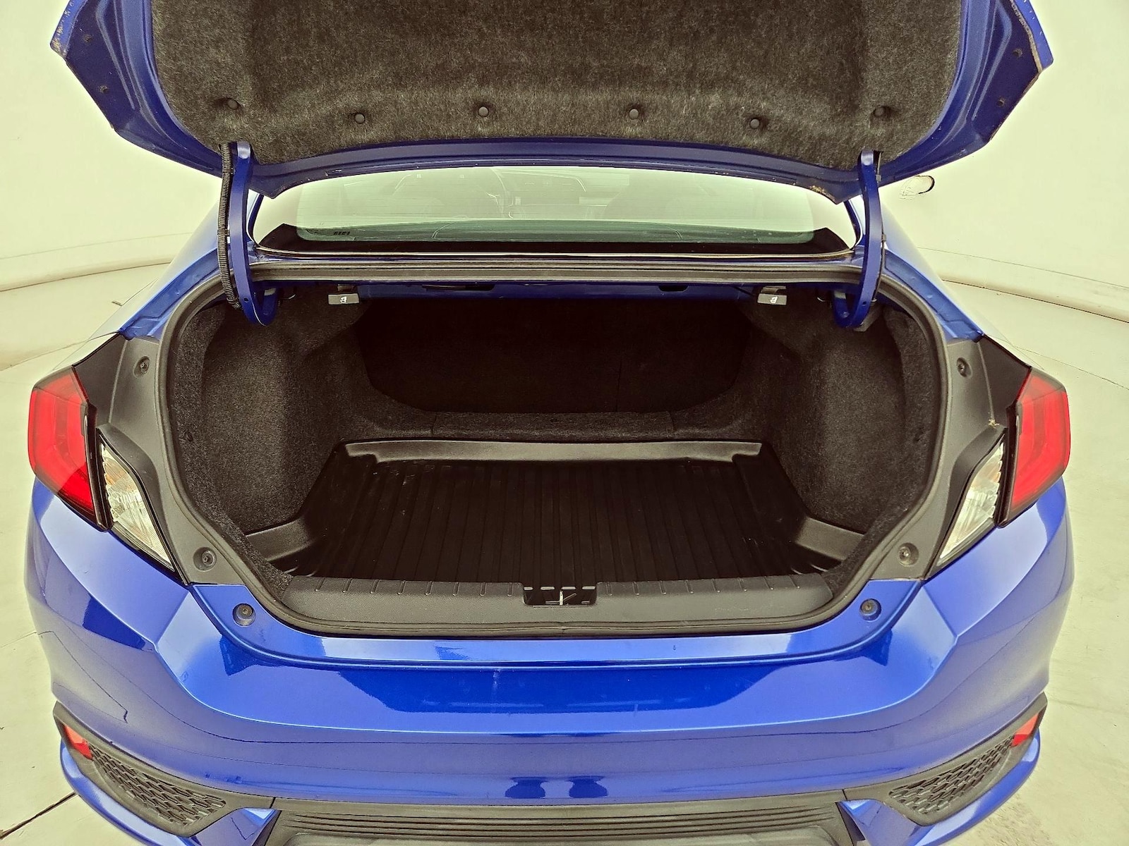 2018 Honda Civic EX-L - Photo 22