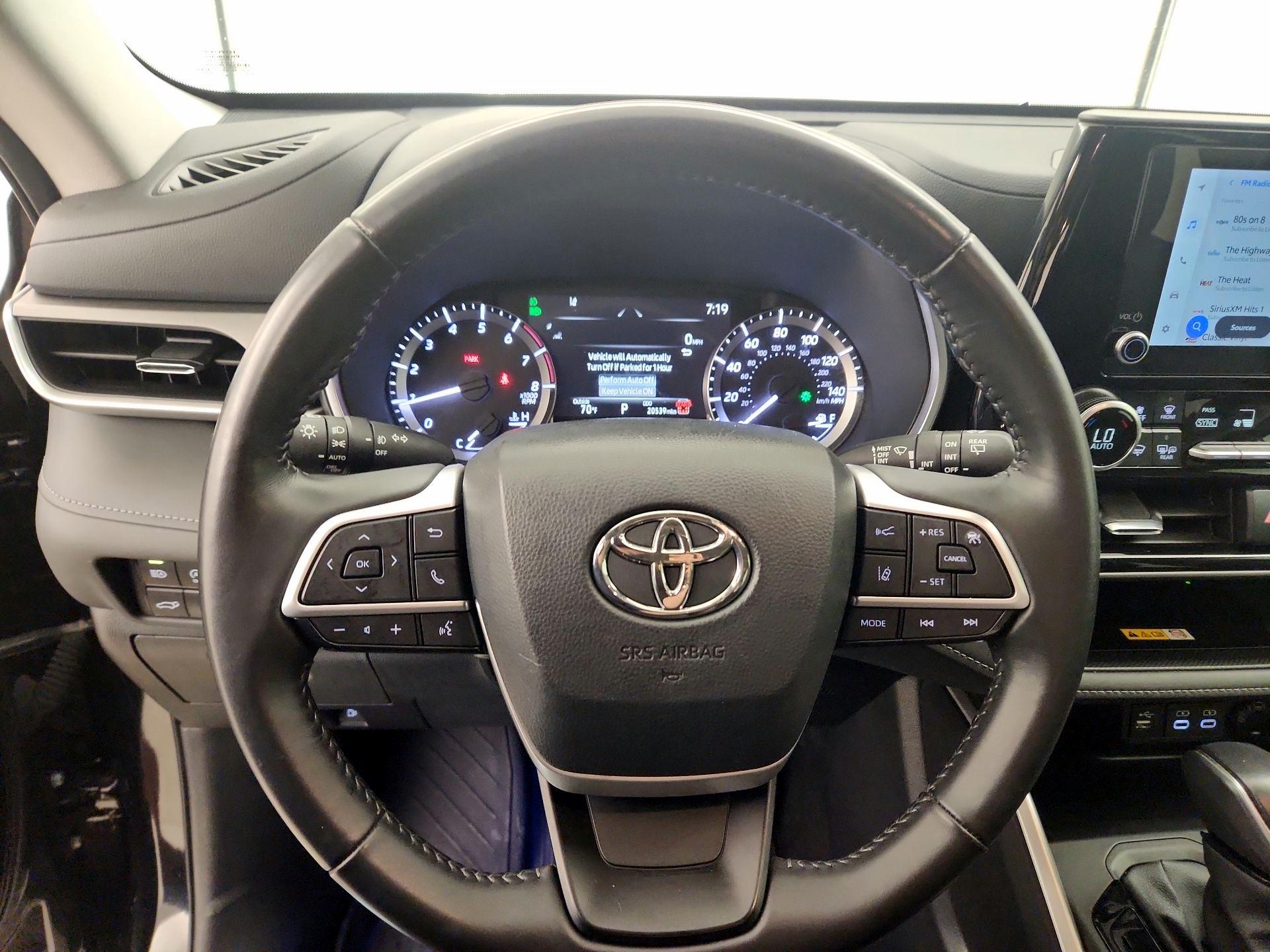 Thumbnail: 2024 Toyota Highlander - 10