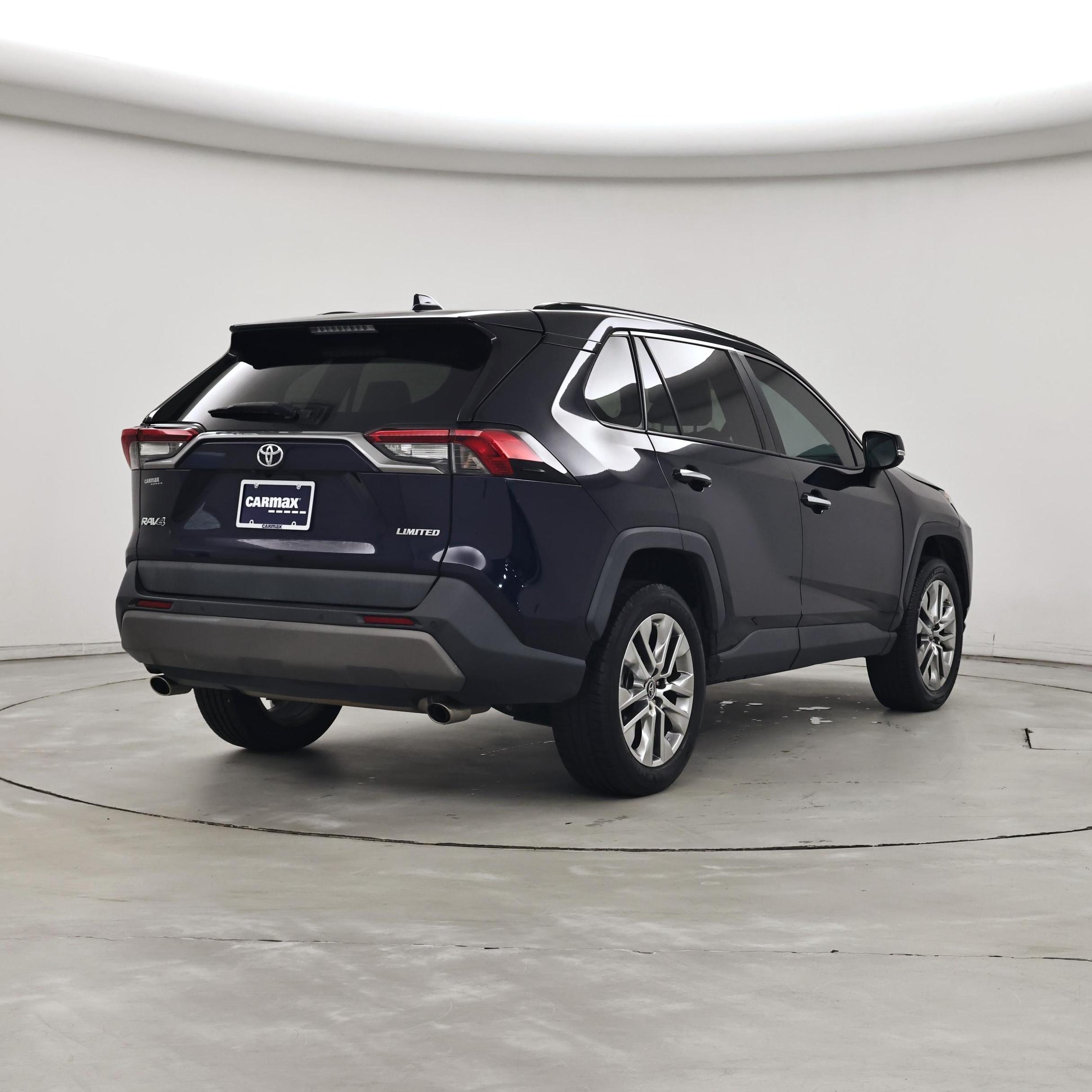 Thumbnail: 2019 Toyota RAV4 - 8