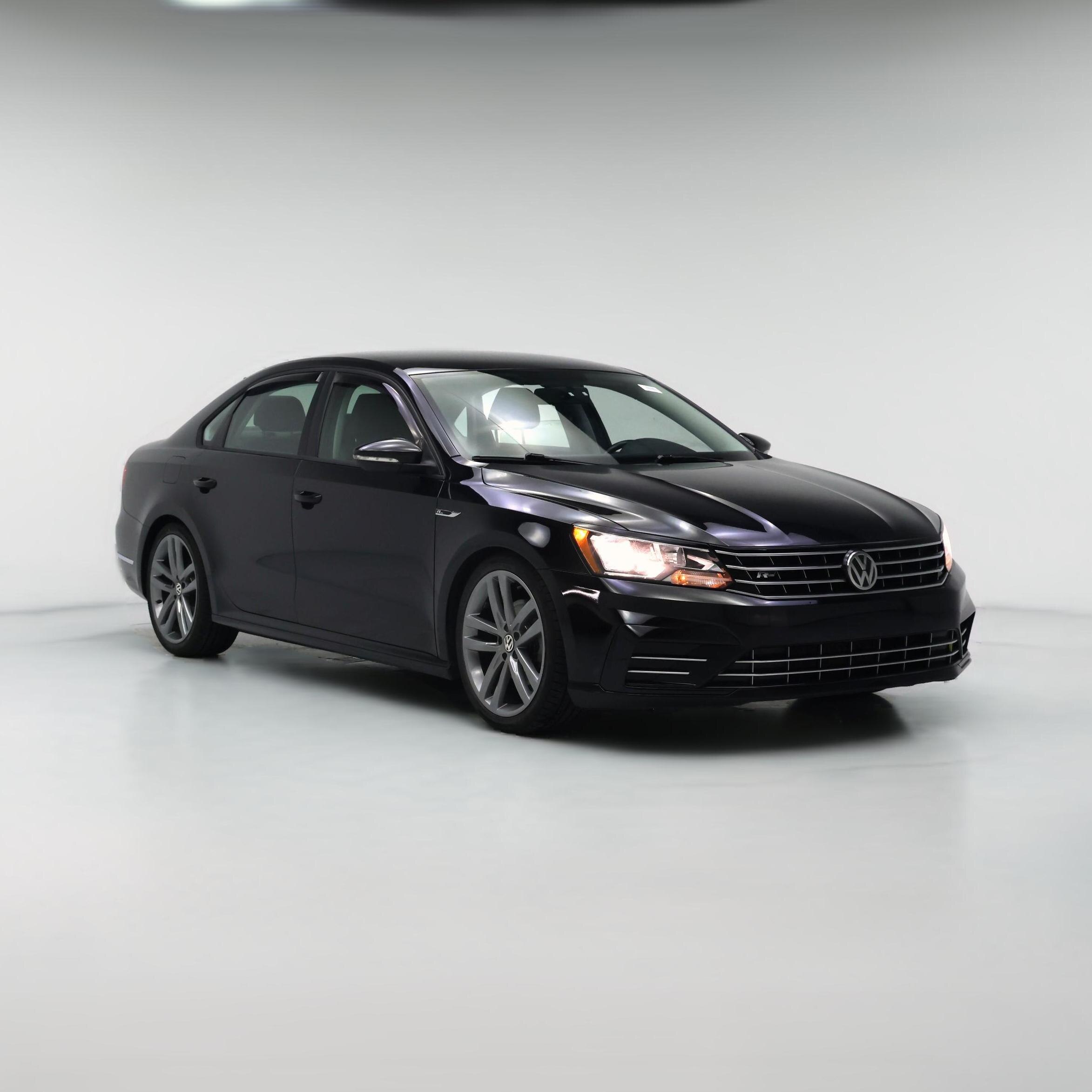 Thumbnail: 2018 Volkswagen Passat - 1