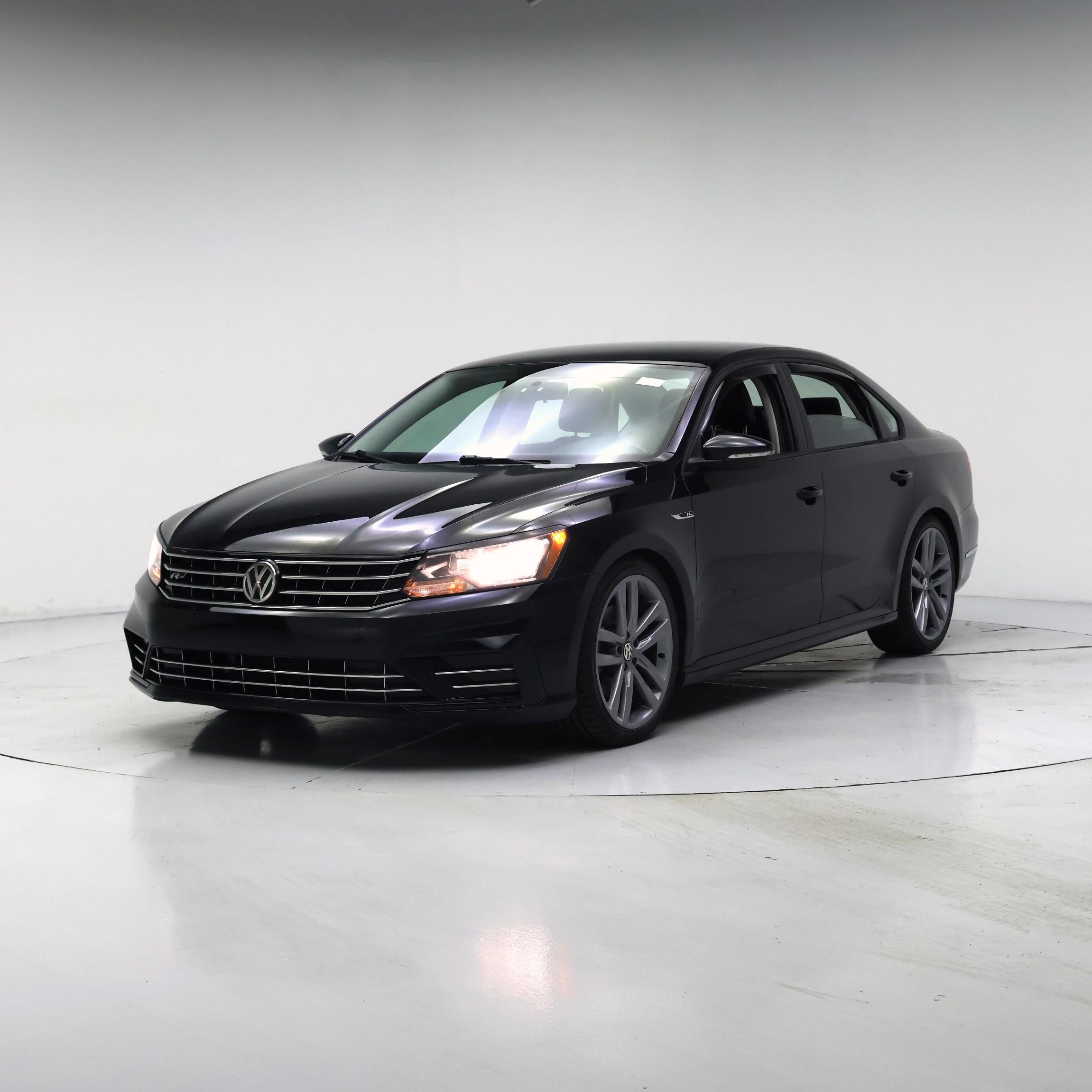 Thumbnail: 2018 Volkswagen Passat - 4