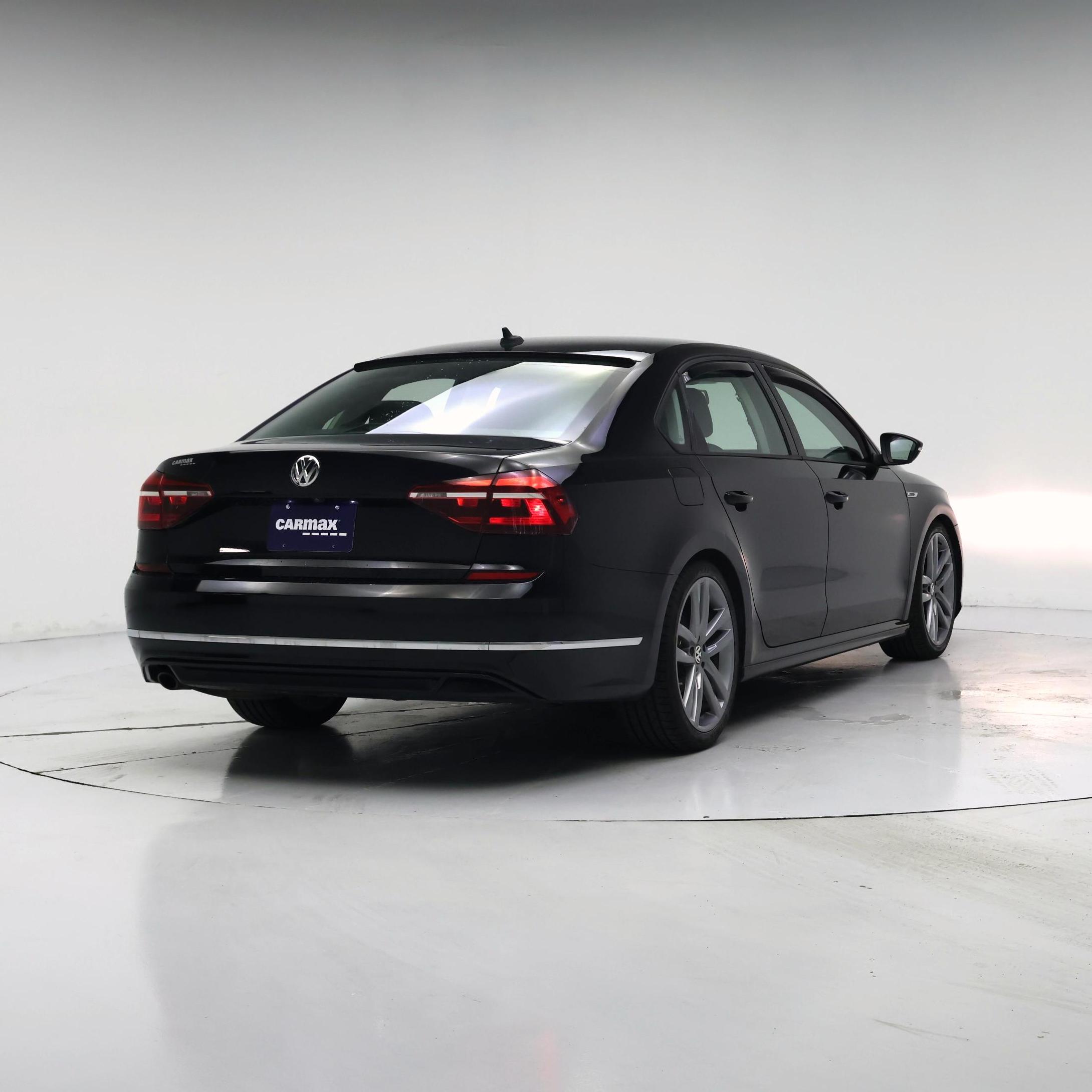 Thumbnail: 2018 Volkswagen Passat - 8