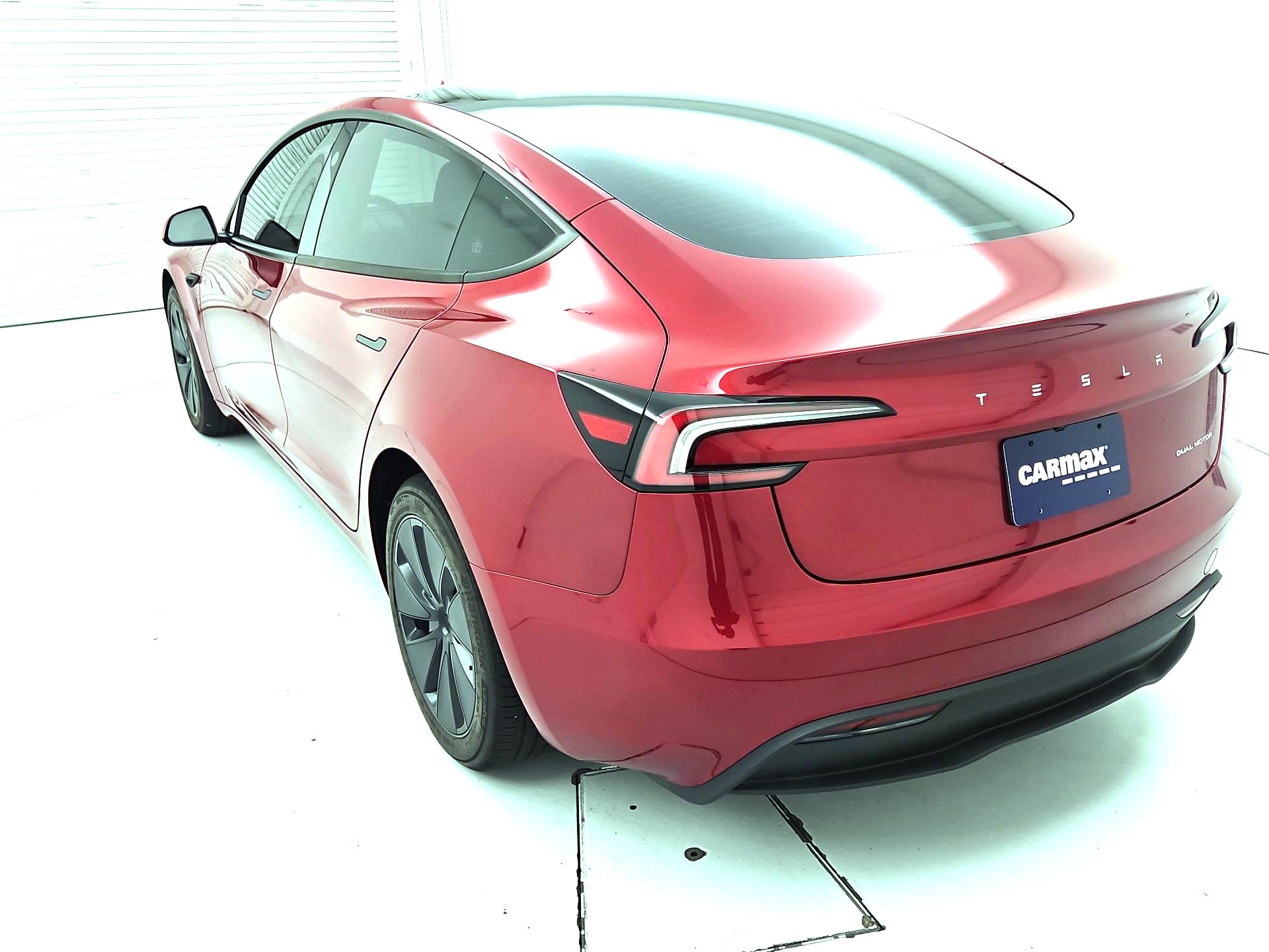 Thumbnail: 2025 Tesla Model 3 - 7