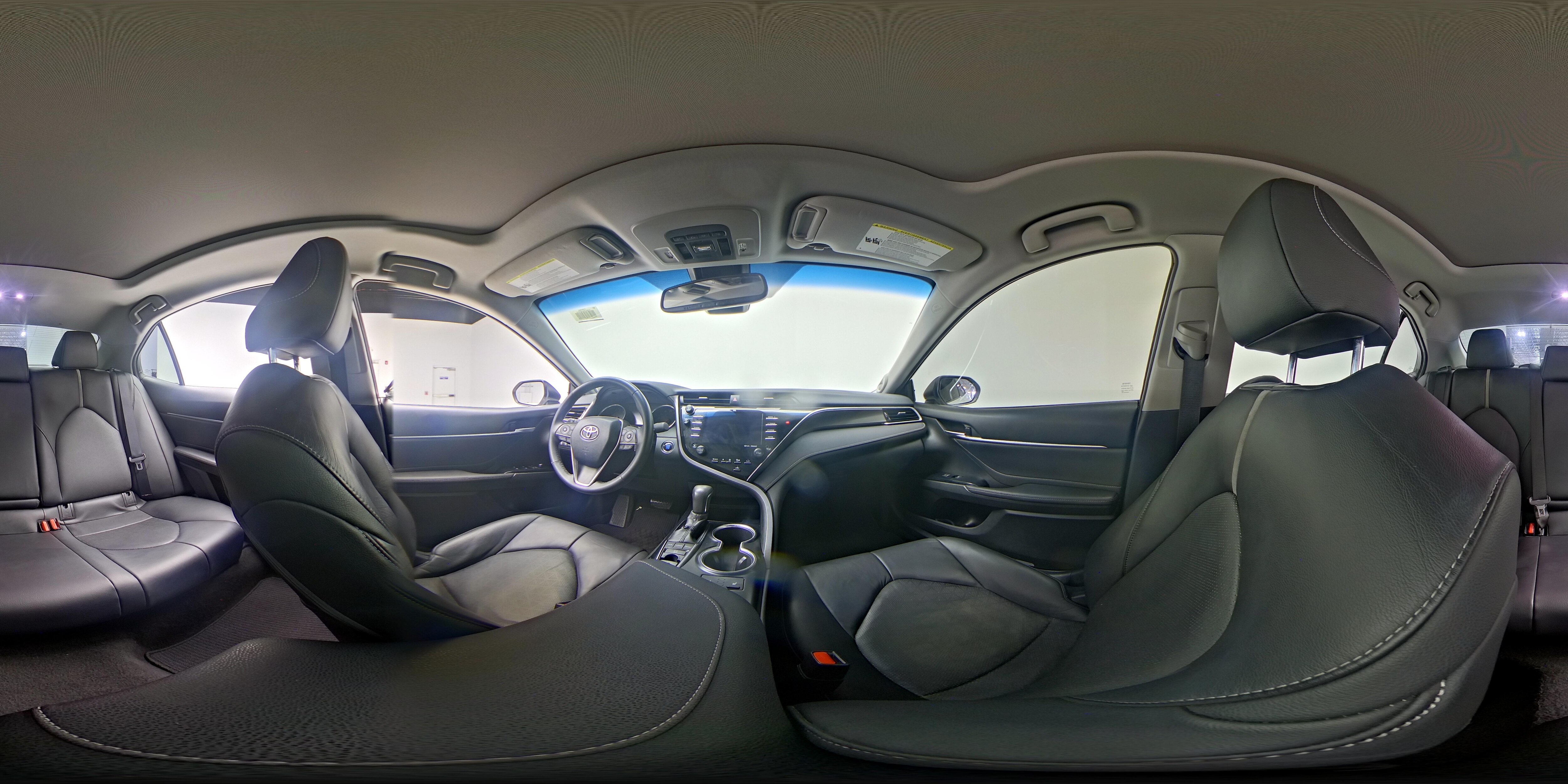 2018 Toyota Camry XSE - Photo 25