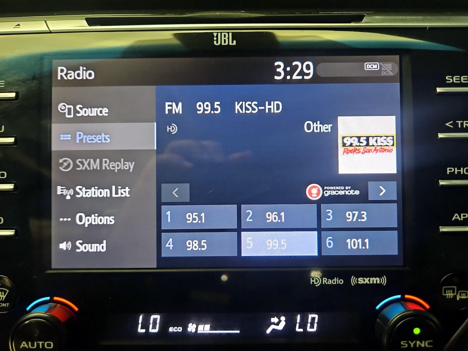 2018 Toyota Camry XSE - Photo 16