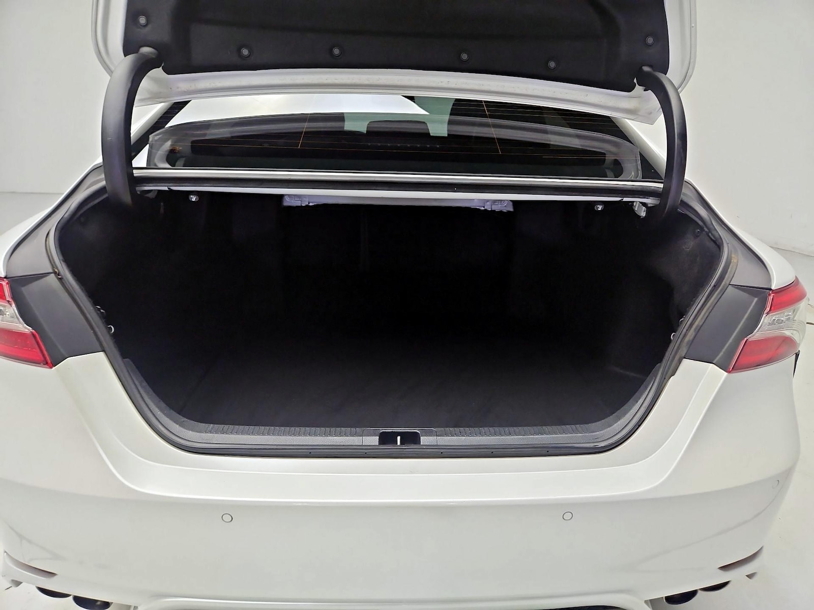 2018 Toyota Camry XSE - Photo 22