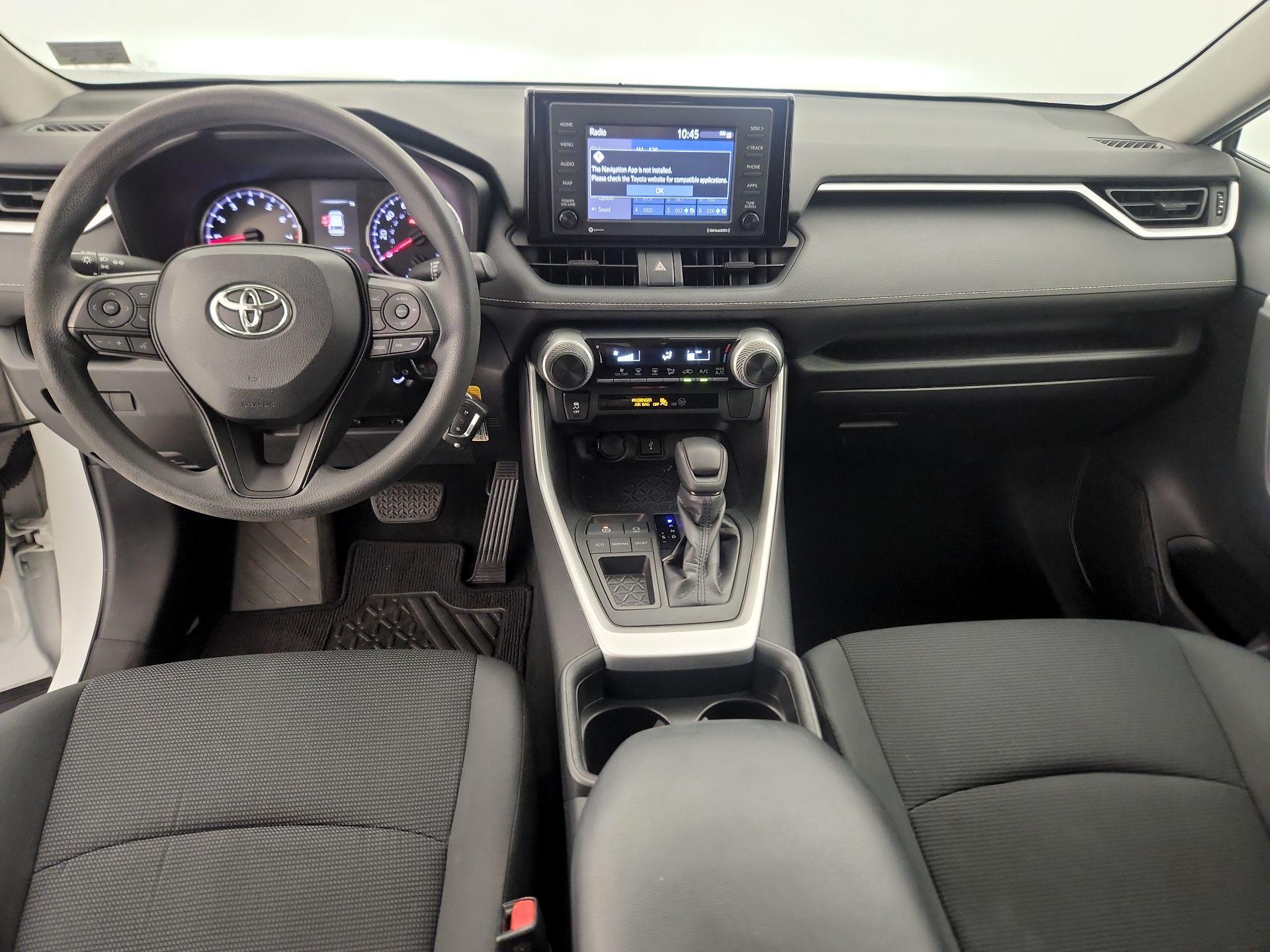 Thumbnail: 2020 Toyota RAV4 - 9