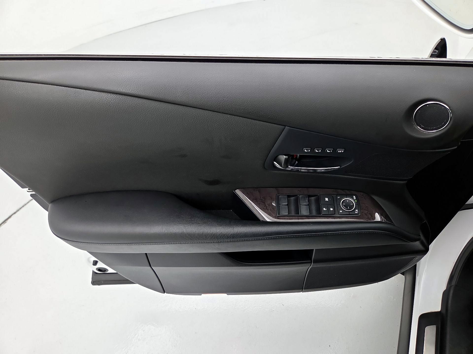 Thumbnail: 2015 Lexus RX - 12