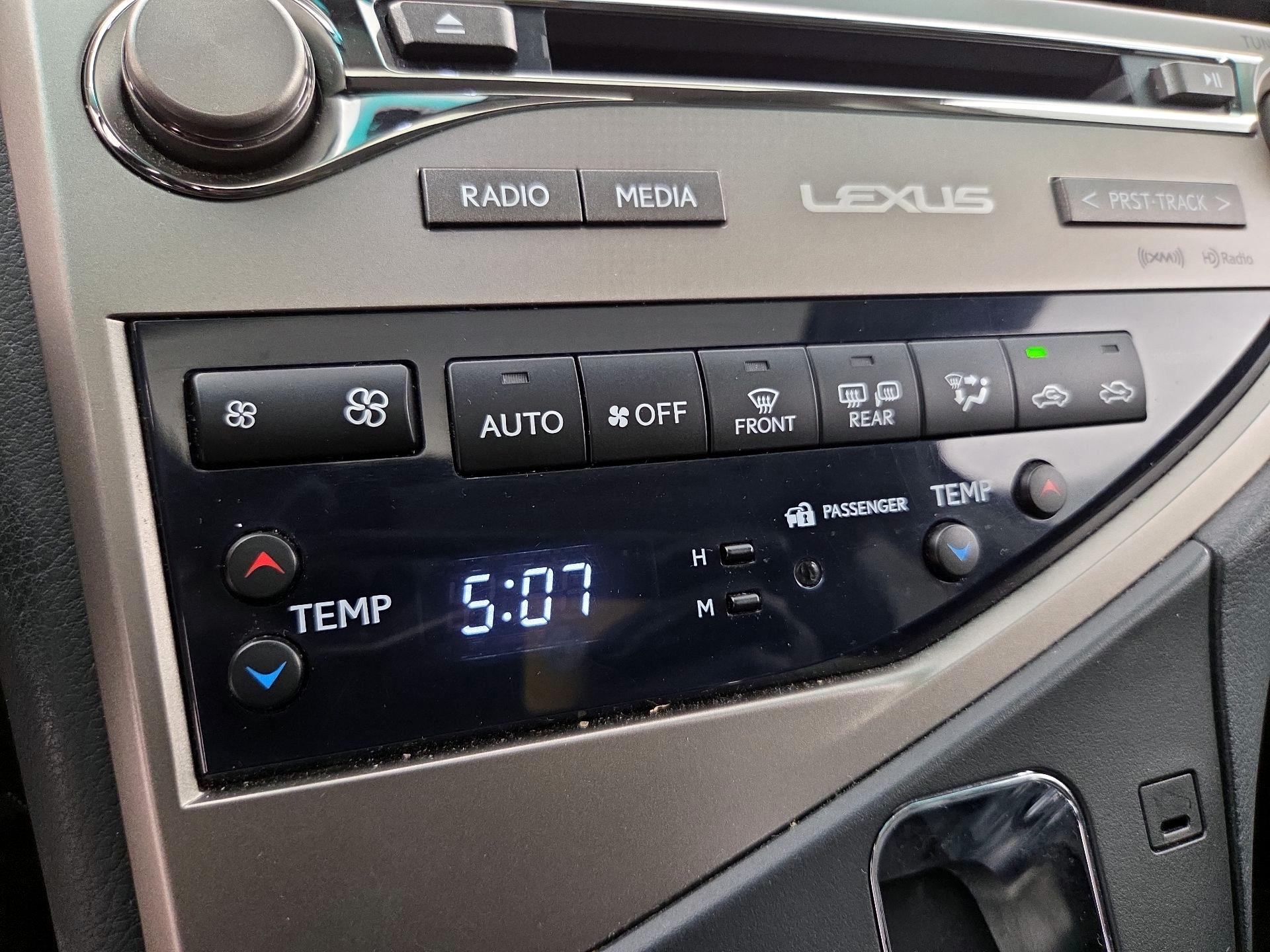 Thumbnail: 2015 Lexus RX - 16