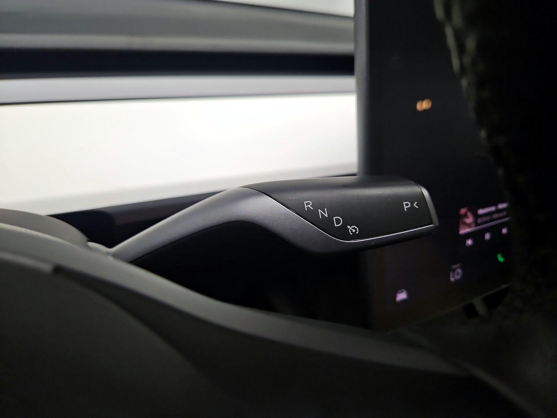 Thumbnail: 2023 Tesla Model Y - 18