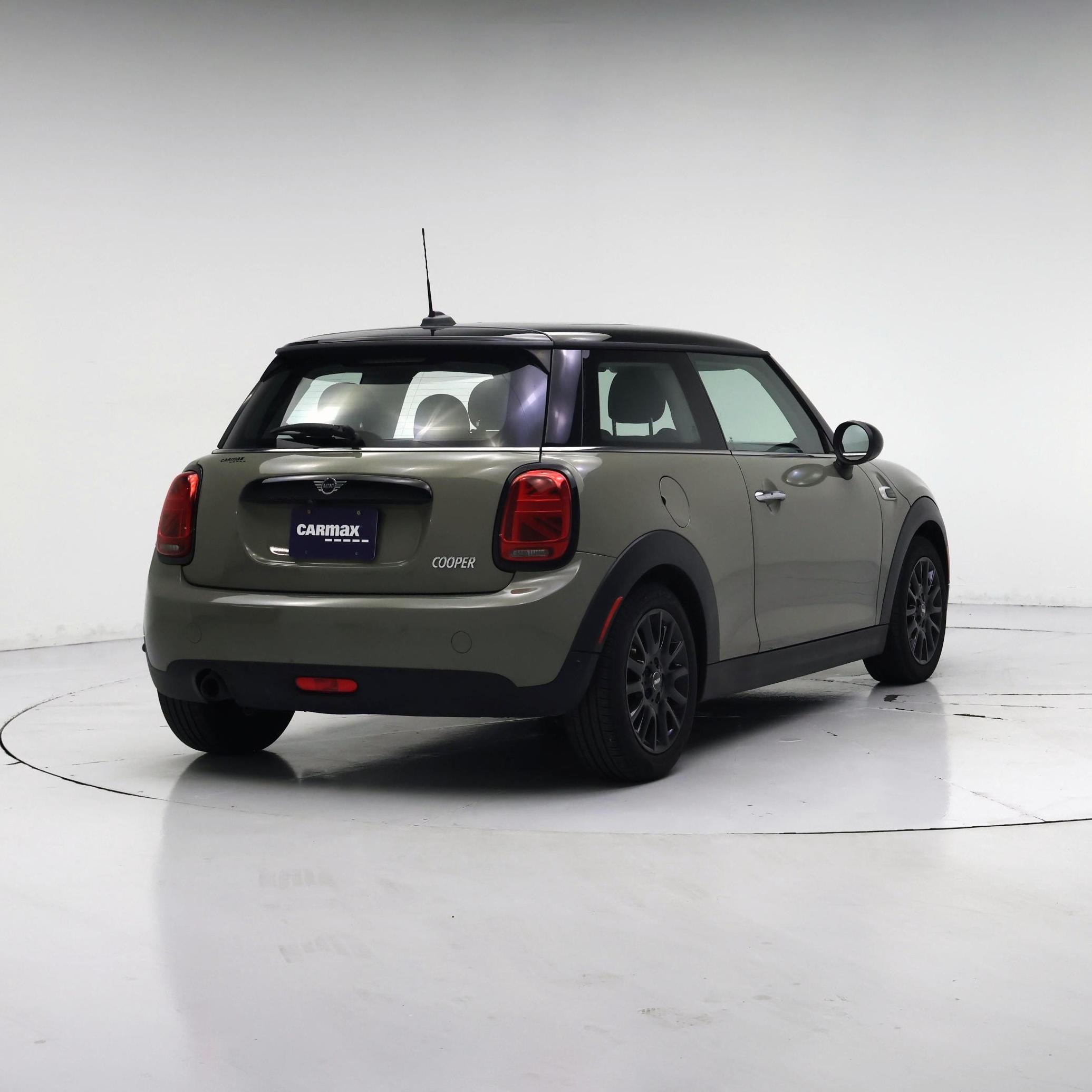 Thumbnail: 2019 MINI Cooper Hardtop - 8