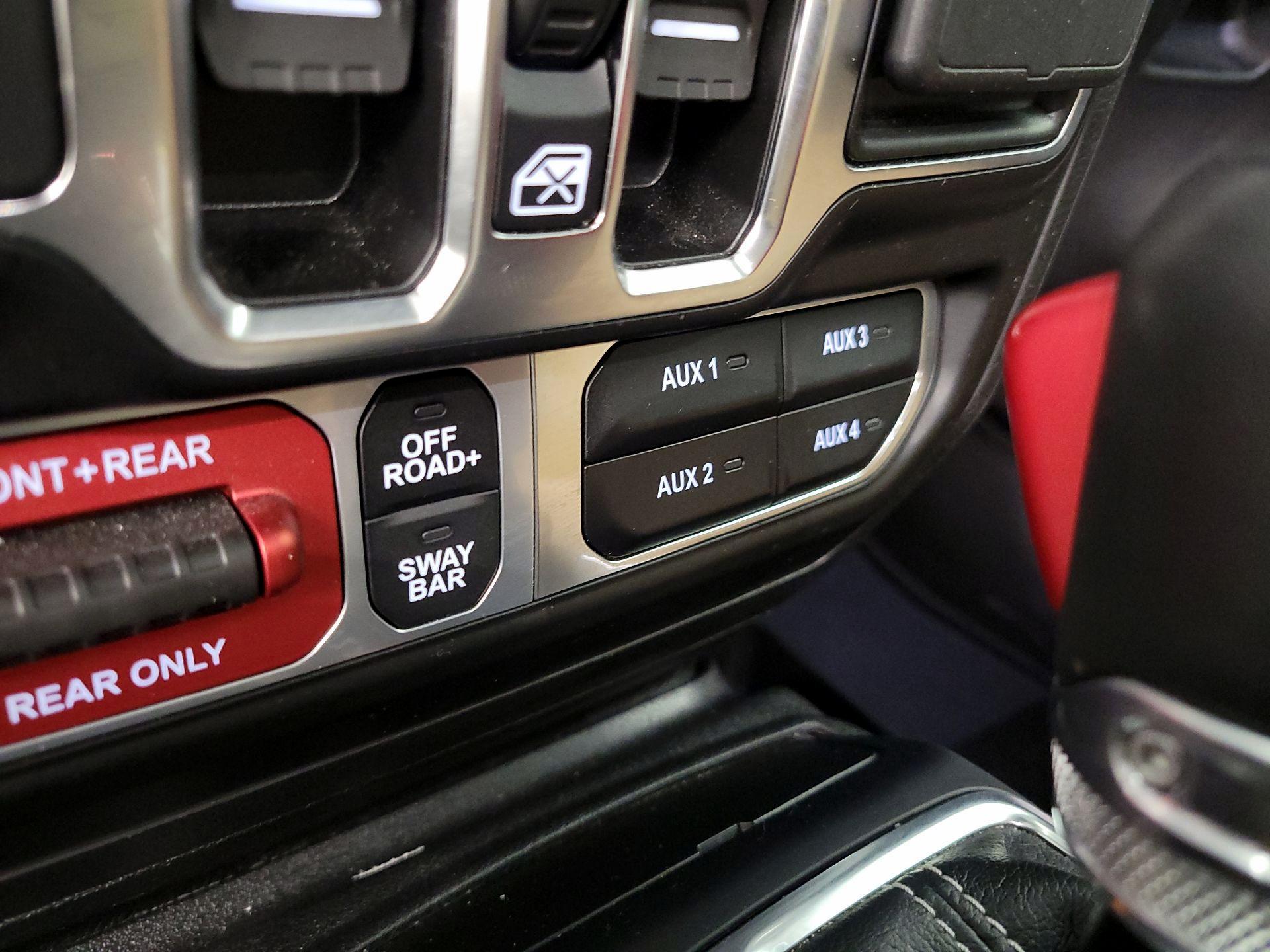 Thumbnail: 2022 Jeep Wrangler - 19