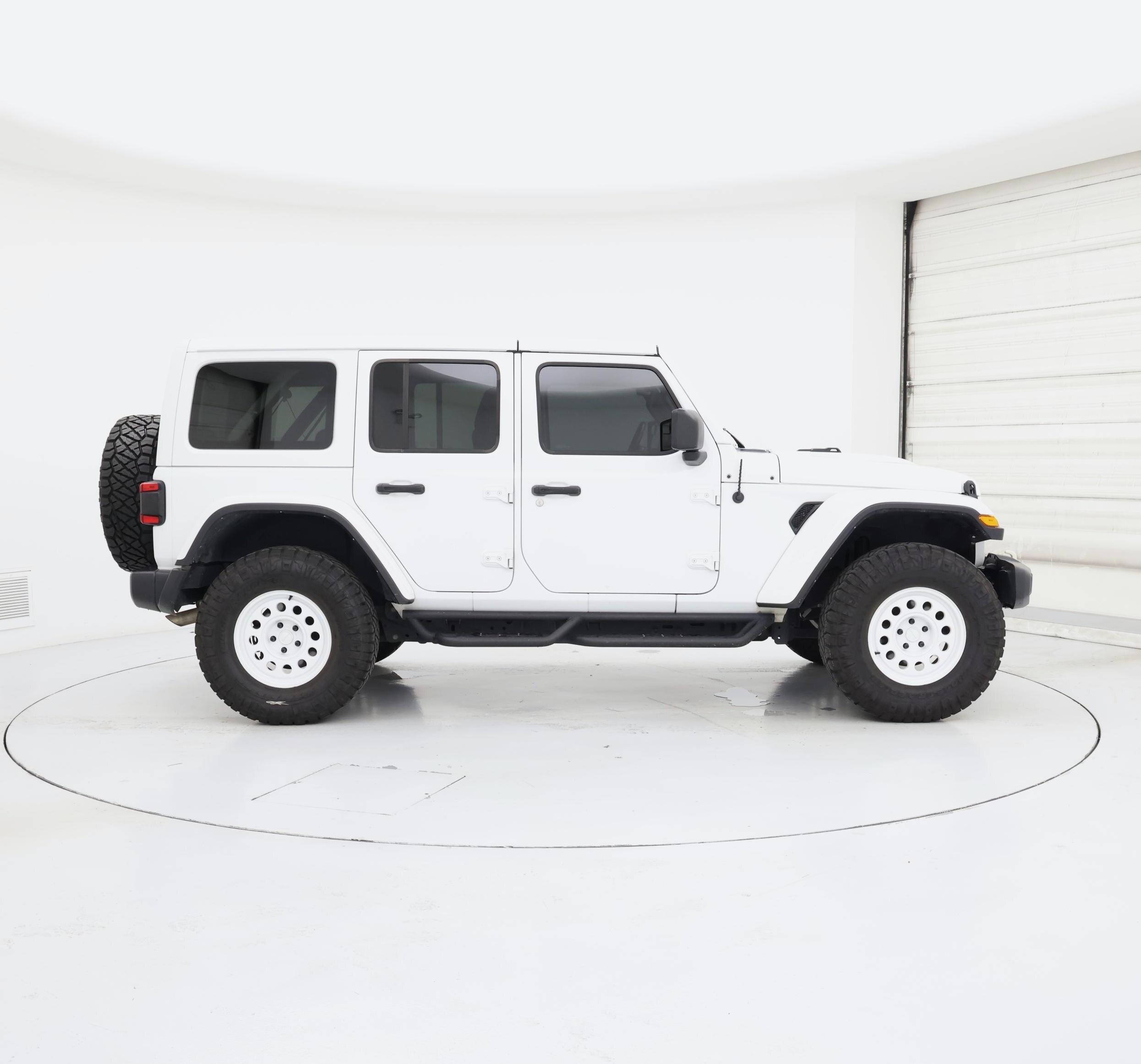 Thumbnail: 2022 Jeep Wrangler - 7