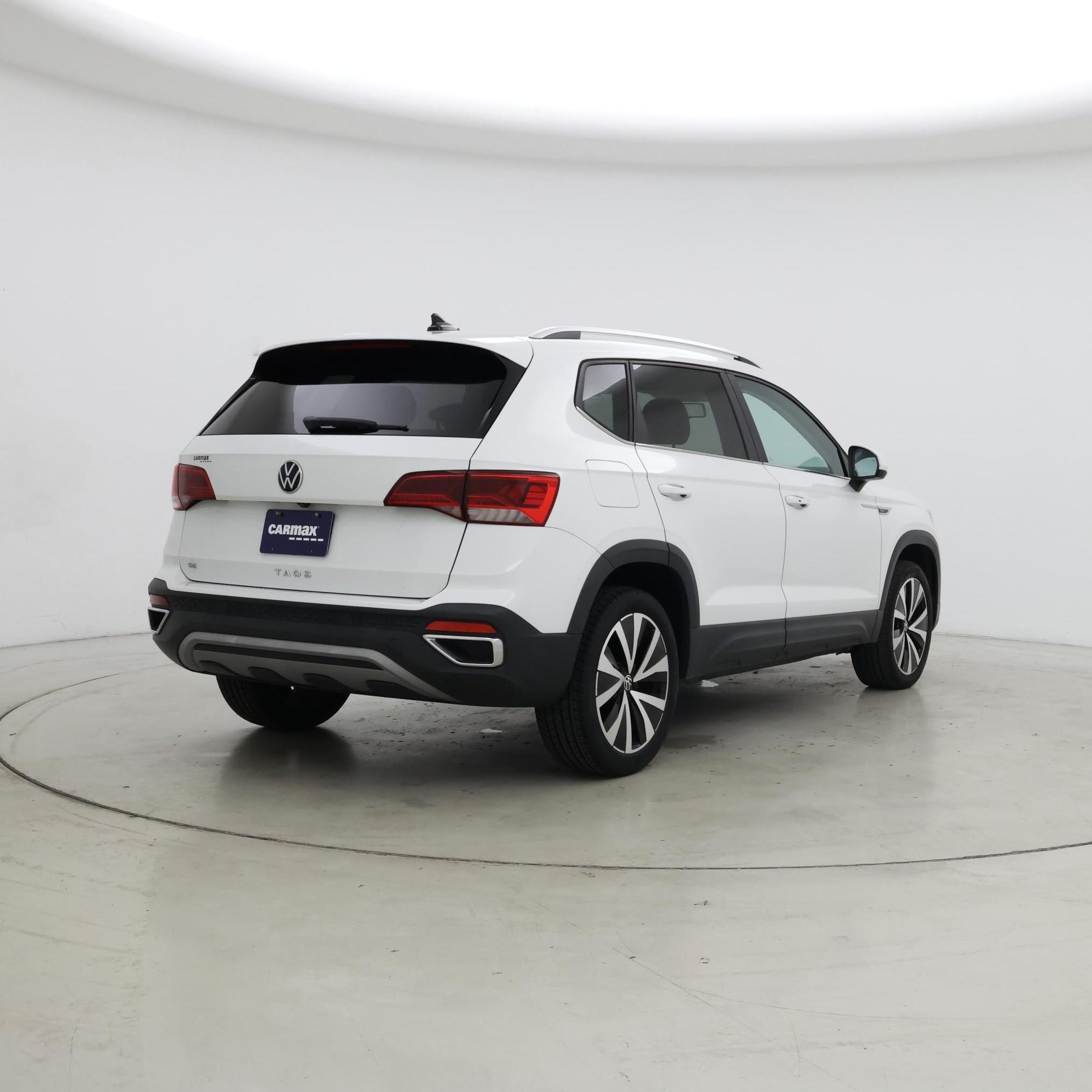 Thumbnail: 2022 Volkswagen Taos - 8