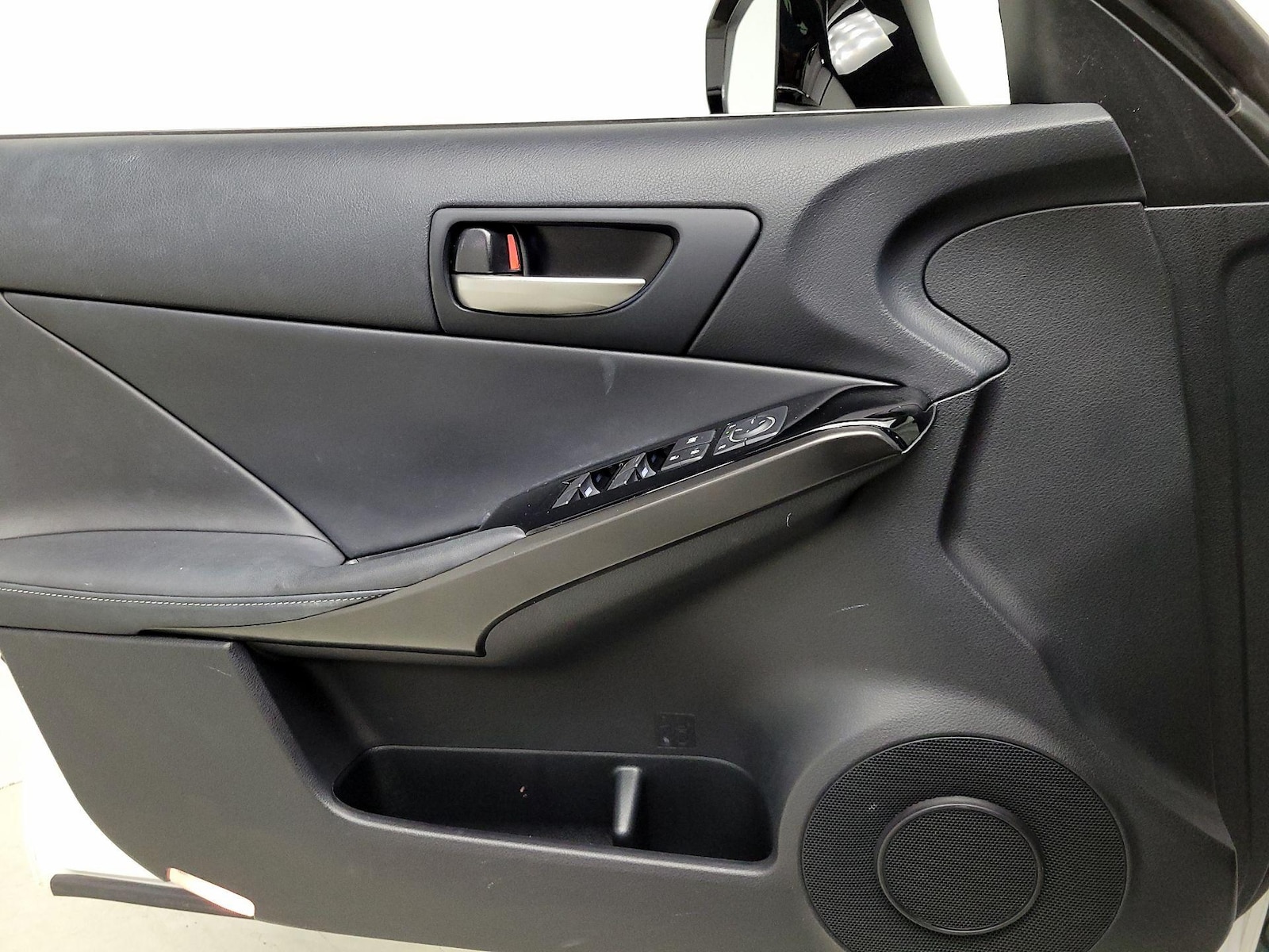 2022 Lexus IS 300 - Photo 13