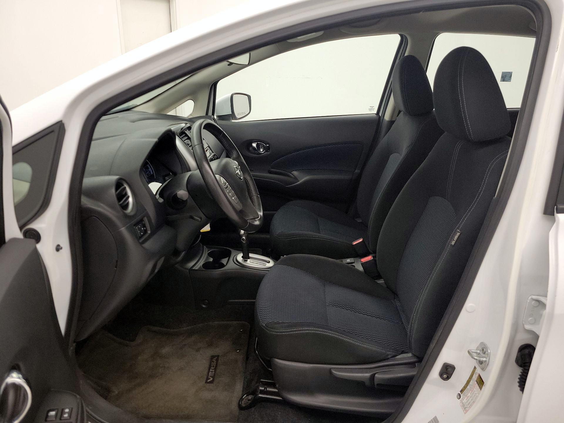 Thumbnail: 2016 Nissan Versa Note - 11